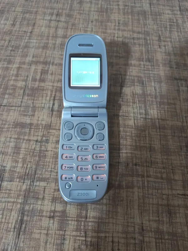 گوشی سونی اریکسون مدل z300