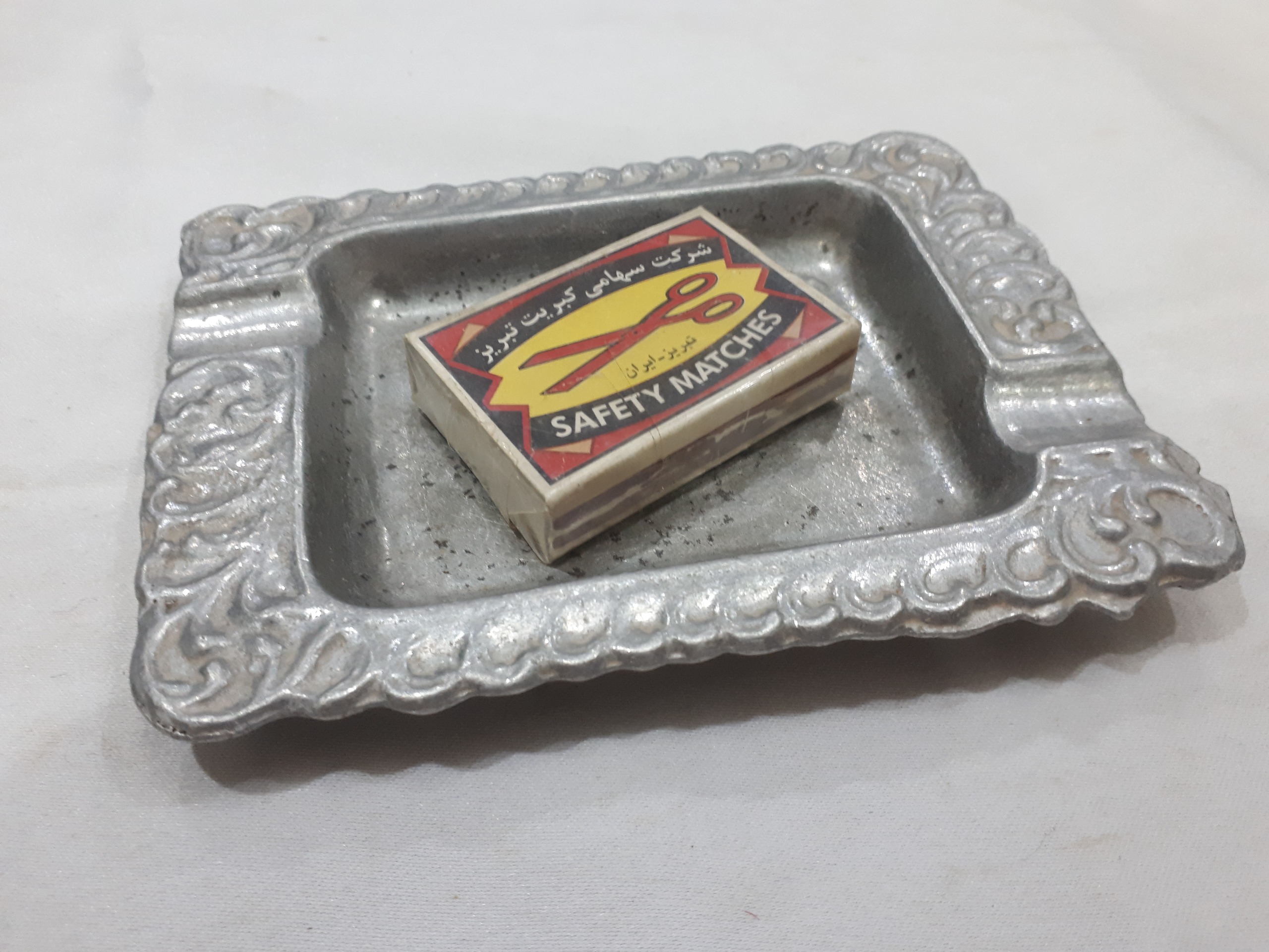 زیر سیگاری (13×9/5)