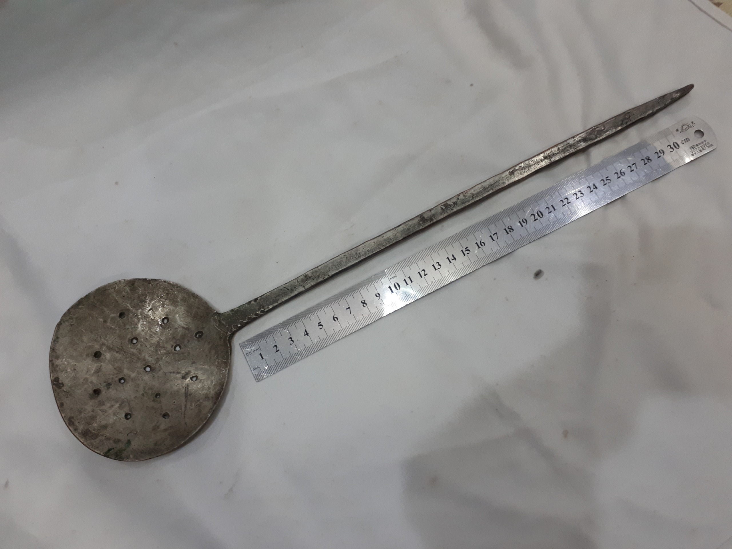 کفگیر مسی دستساز