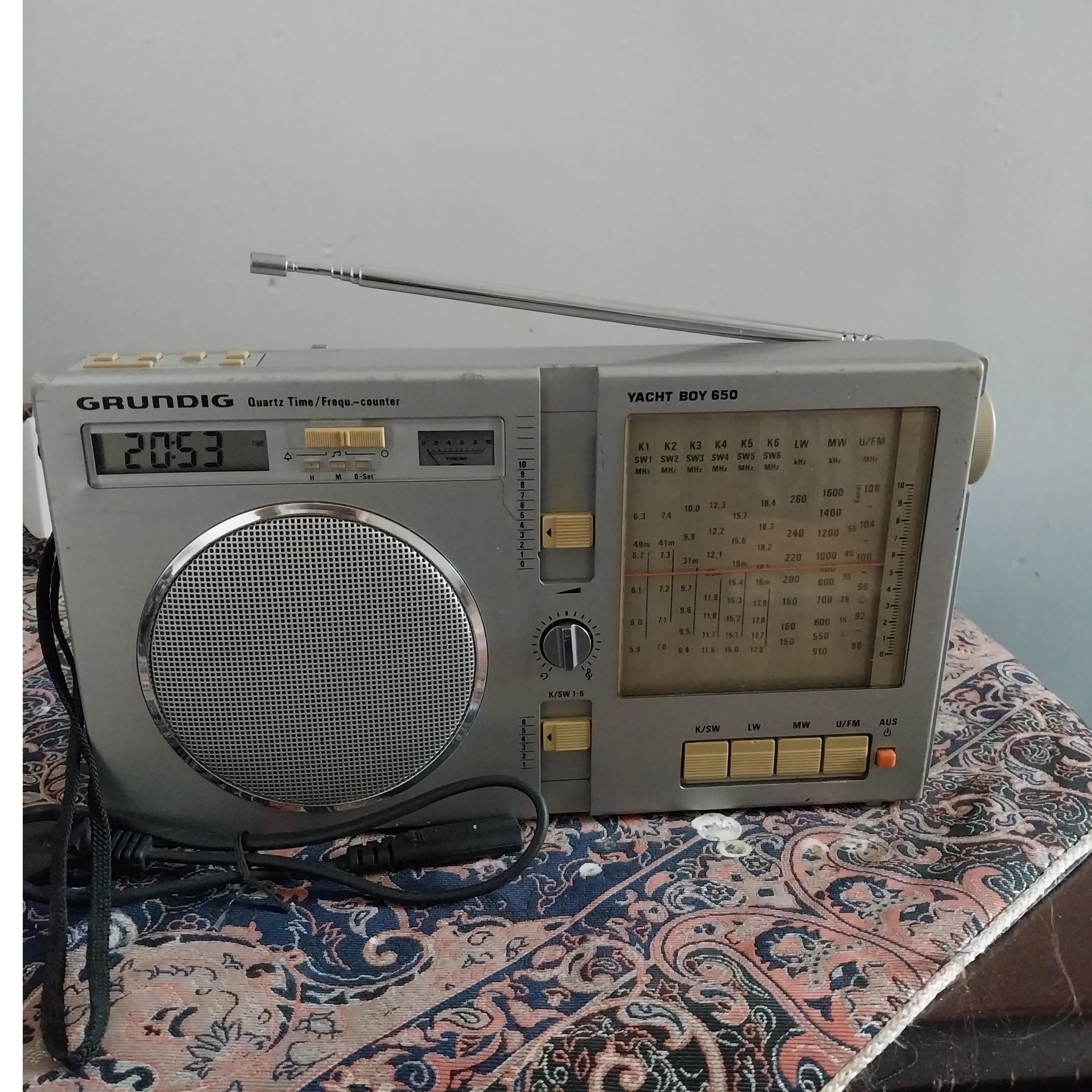 رادیو گراندیگ برق و باتری