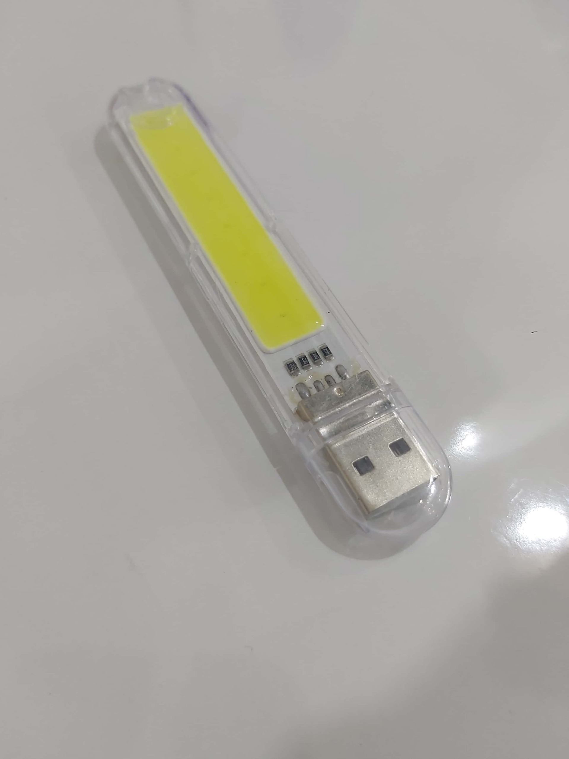 چراغ ال ای دی یو اس بی