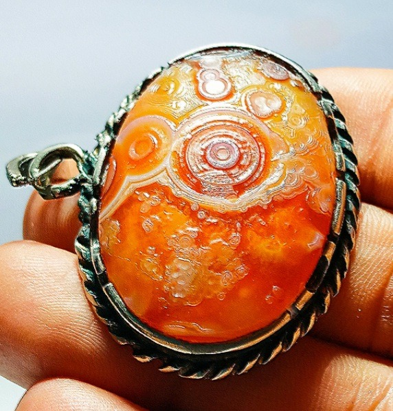 اویز گردنی باباقوری