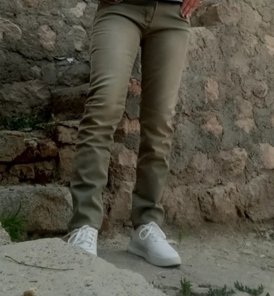 شلوار لی زنانه