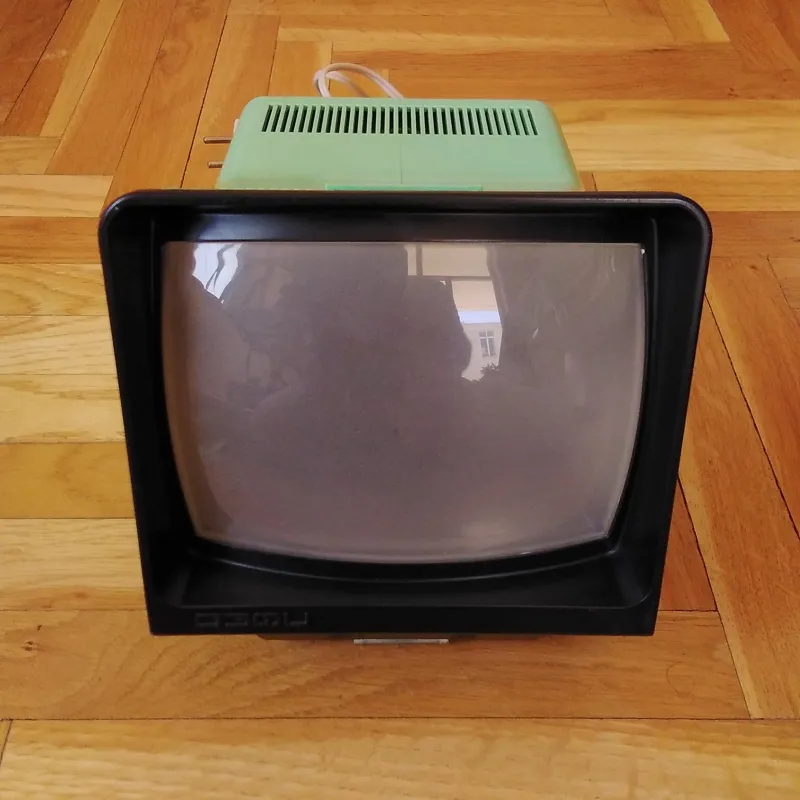 پروژکتور اسلاید تلویزیونی FILMOSCOP SLIDE 18×24