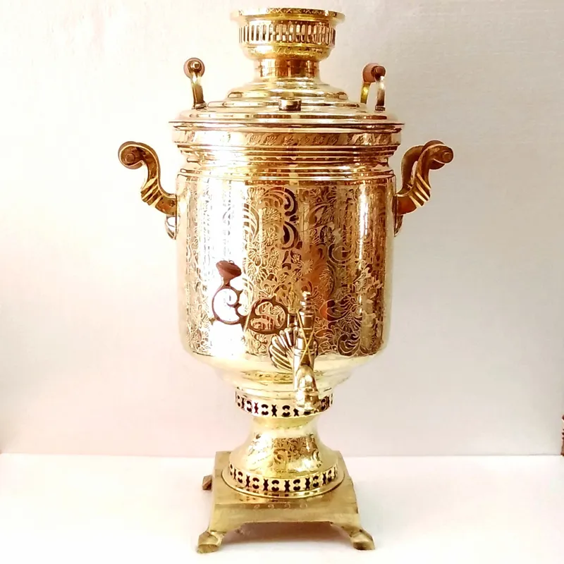 سماور زغالی مجلسی برنجی قدیمی مدل 30 قلمزنی