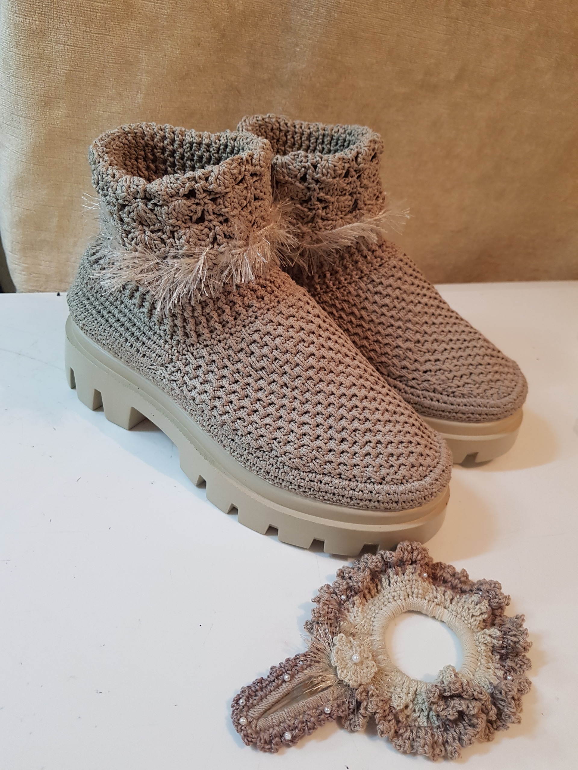 بوت دست بافت