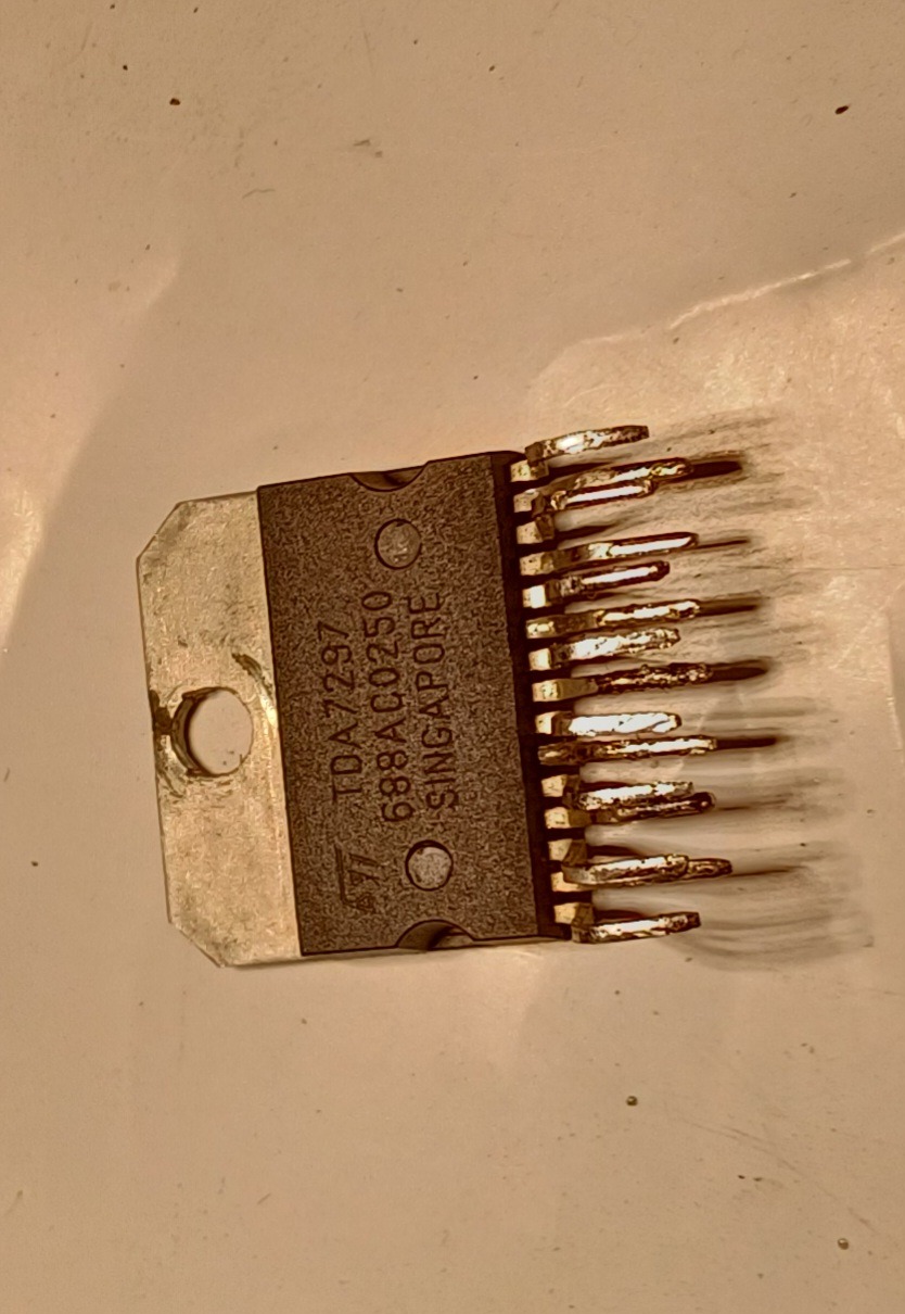 ایسی امپلی فایر TDA7297و شماتیک راه اندازی