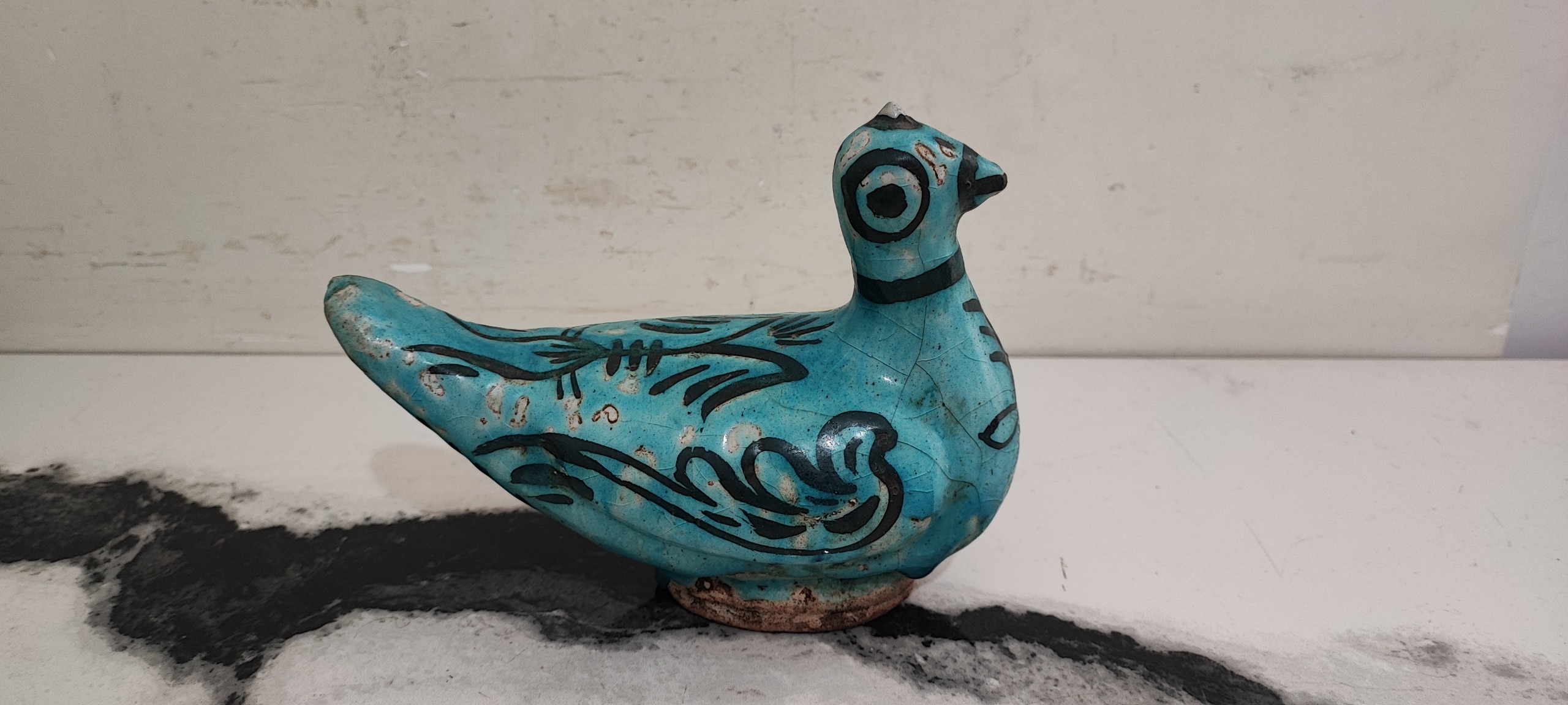 پرنده سفالی زیبا و بسیار قدیمی