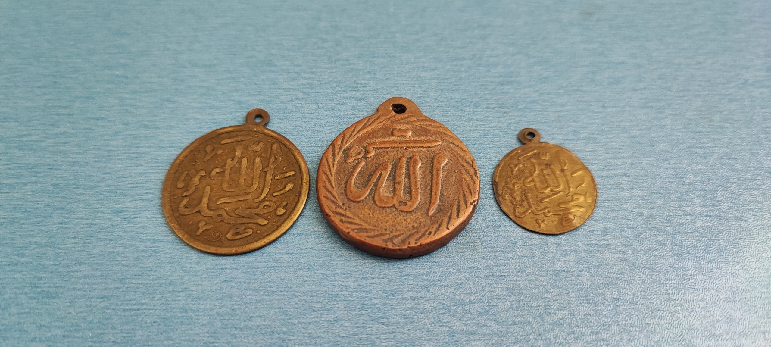 سه عدد گردنی برنجی و مسی قدیمی