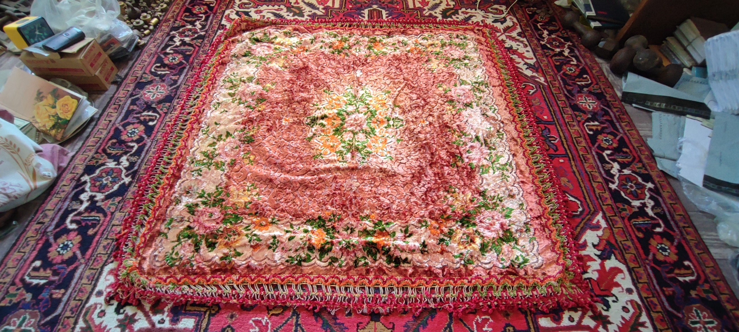 ترمه رومیزی زیبا و قدیمی