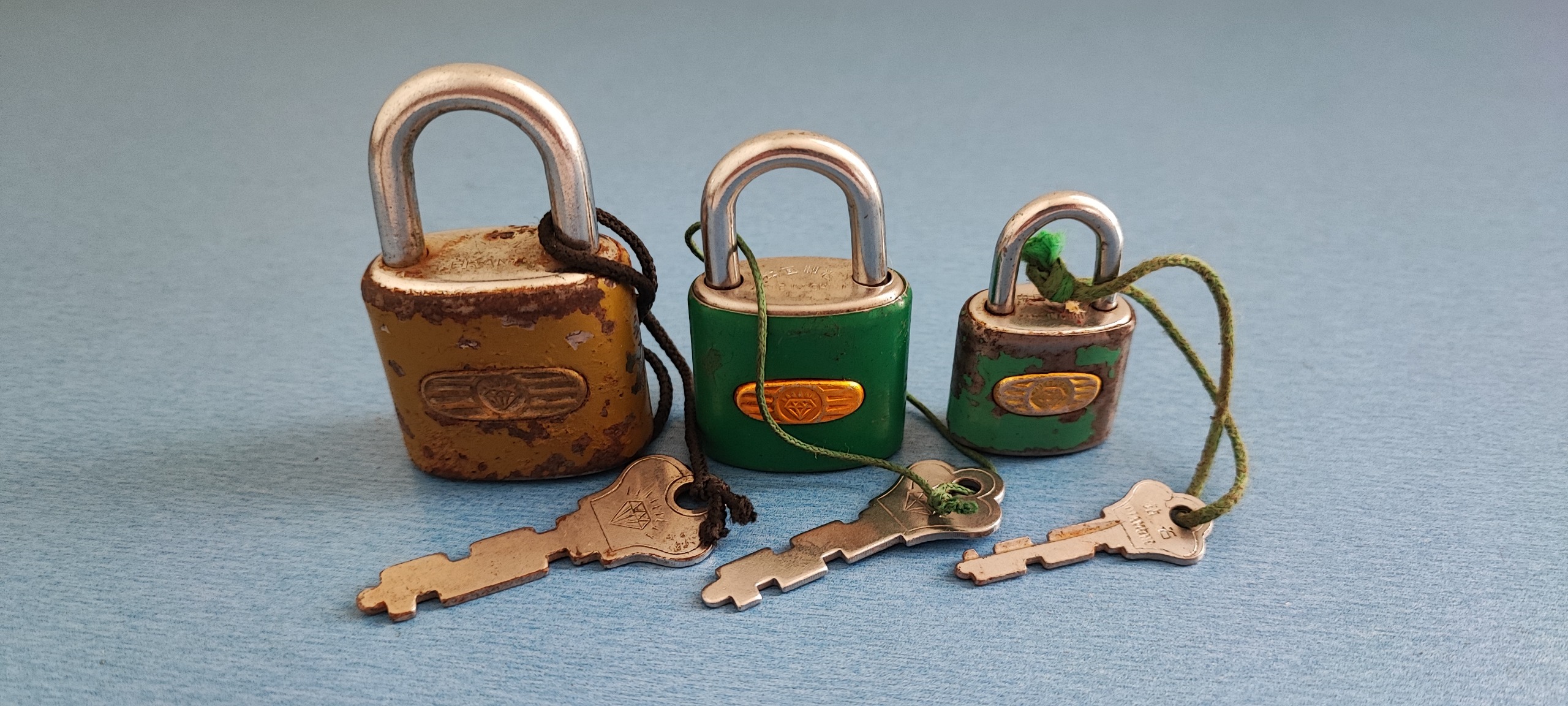 سه عدد قفل الماس نشان قدیمی