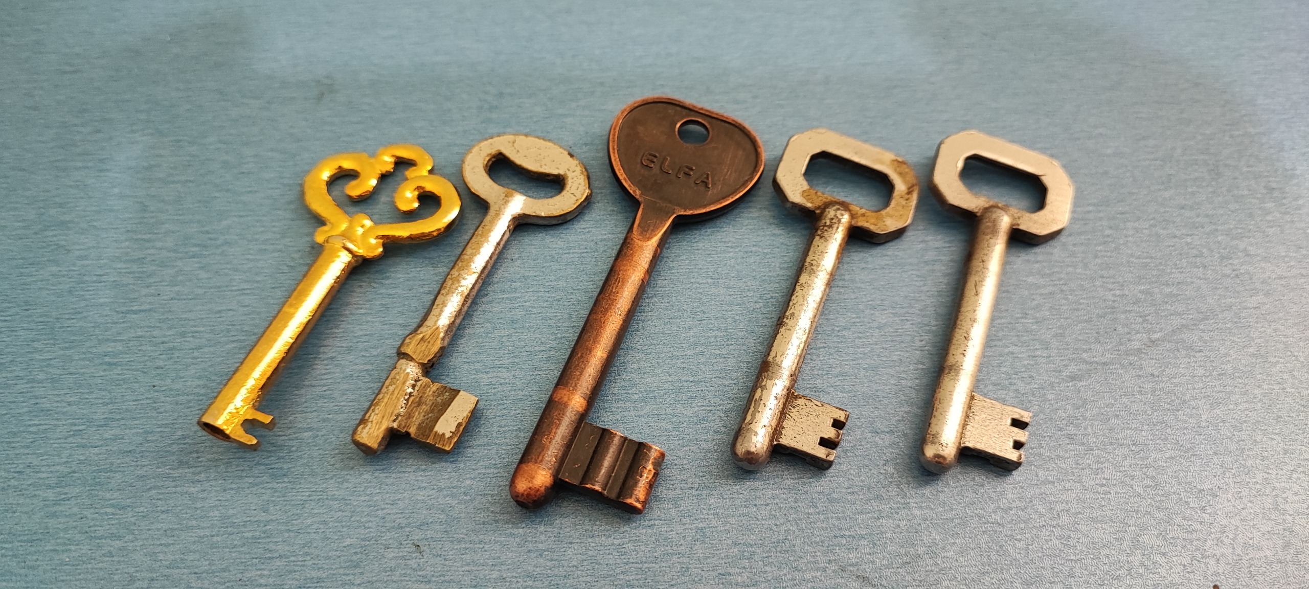 5 عدد کلید قدیمی