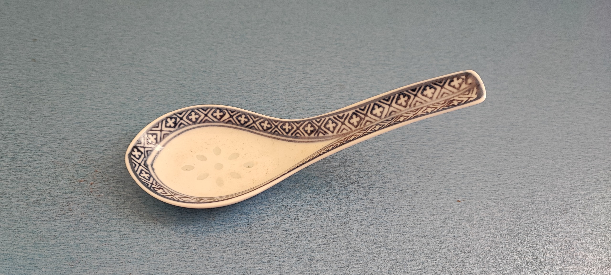 قاشق چینی قدیمی دانه برنجی