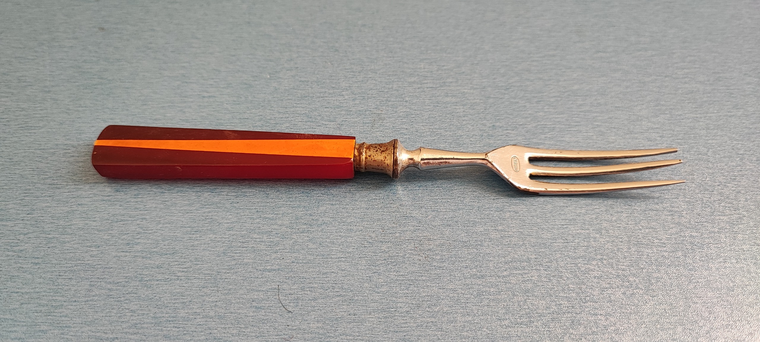 چنگال اروپایی قدیمی دسته سندلوس