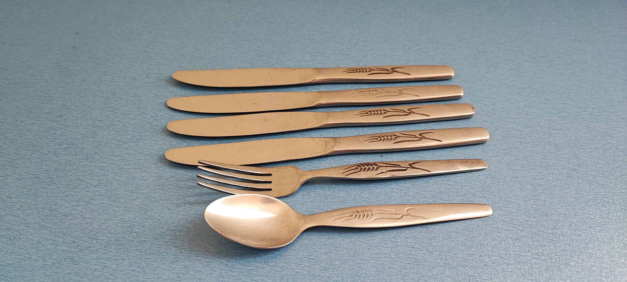 6 عدد قاشق و چنگال و کارد سنبل نشان قدیمی