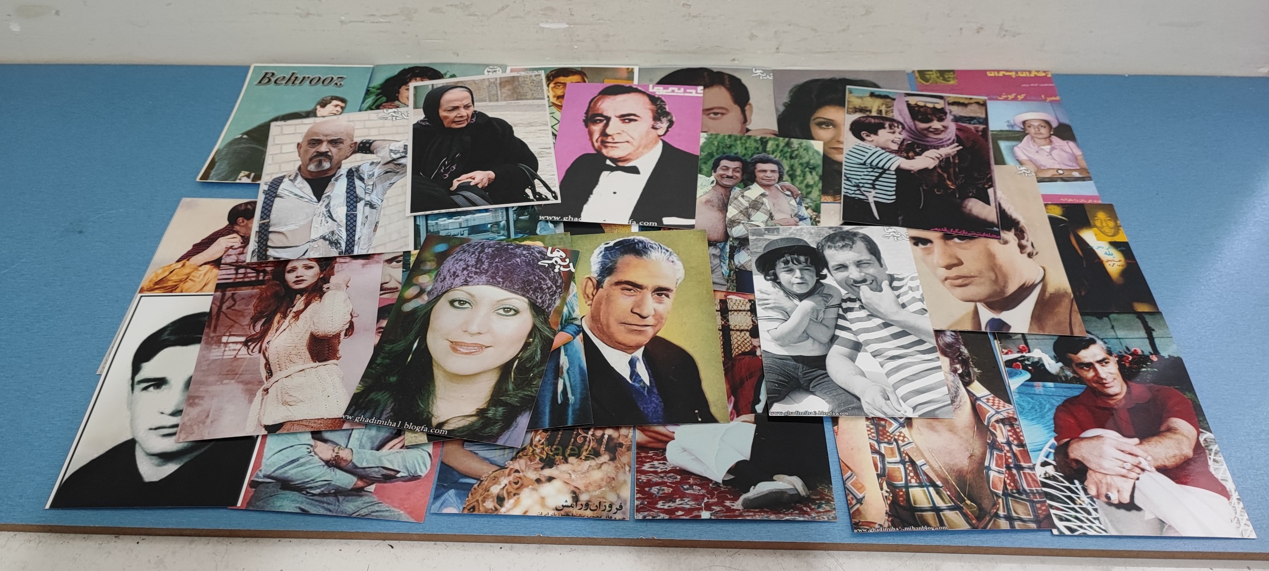 سی عدد عکس دوربینی از هنرپیشه های دوره پهلوی