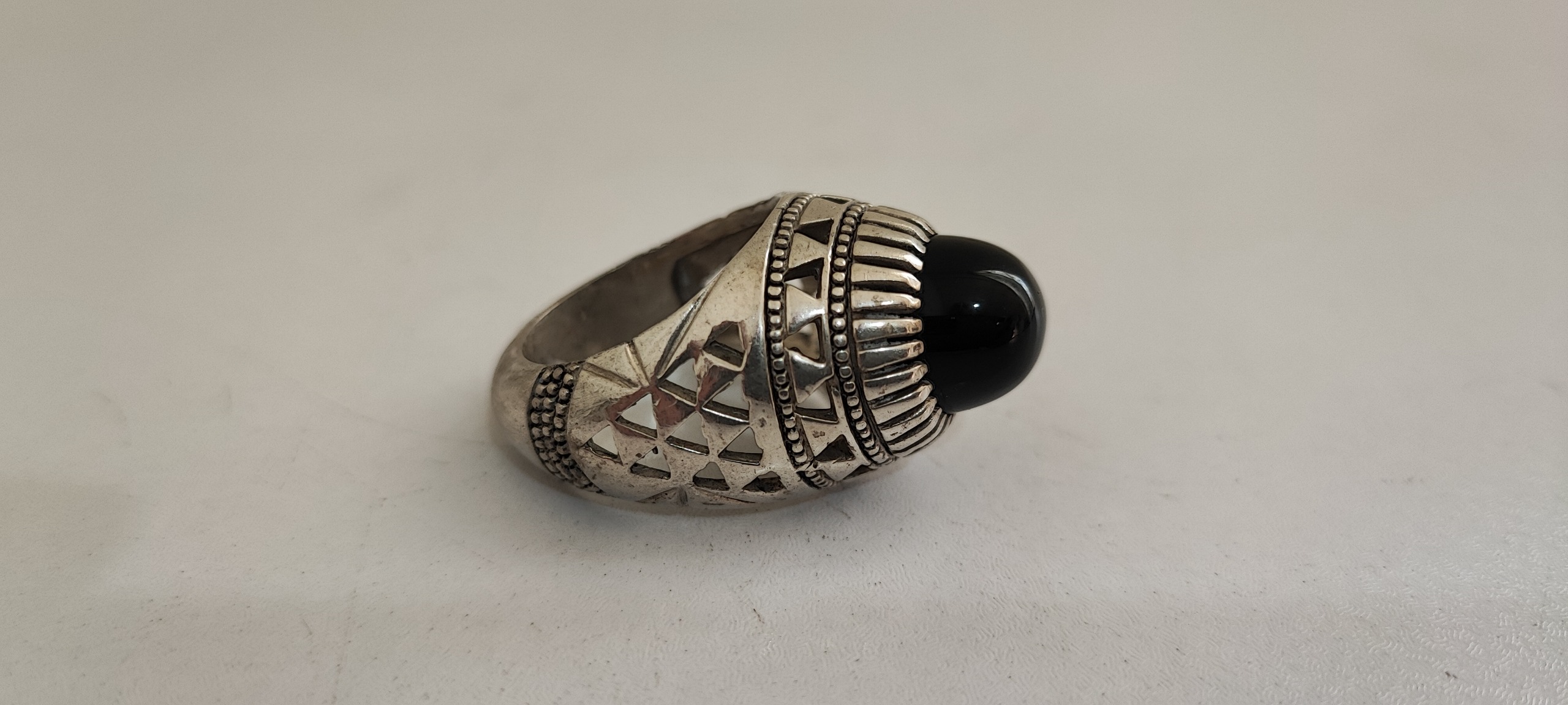 انگشتر شوه رکاب فاخر و کمیاب و قدیمی