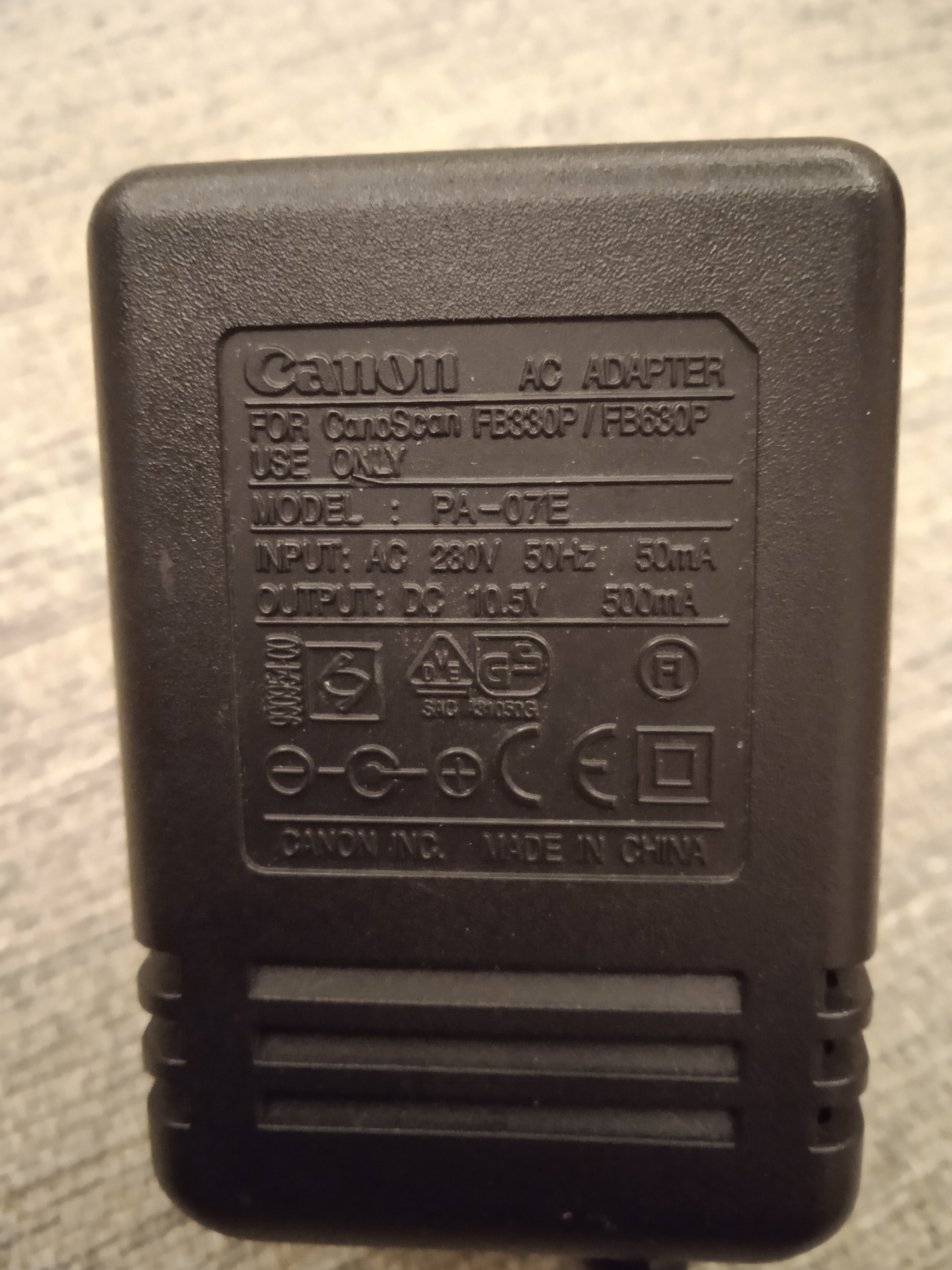 آداپتور 10.5 ولت 500 میلی آمپر