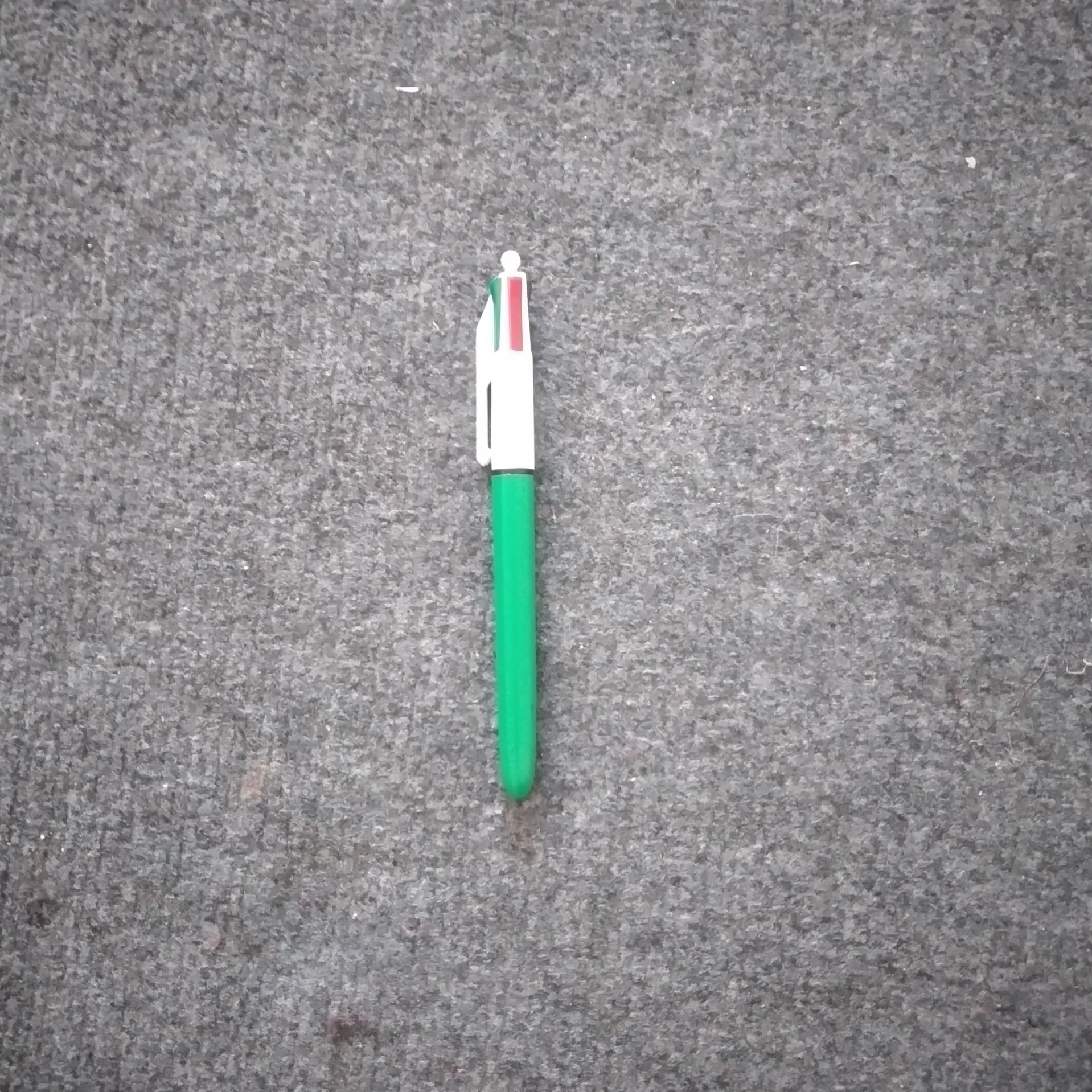 خودکار 4 رنگ اصل دهه 60 (توضیحات دارد)