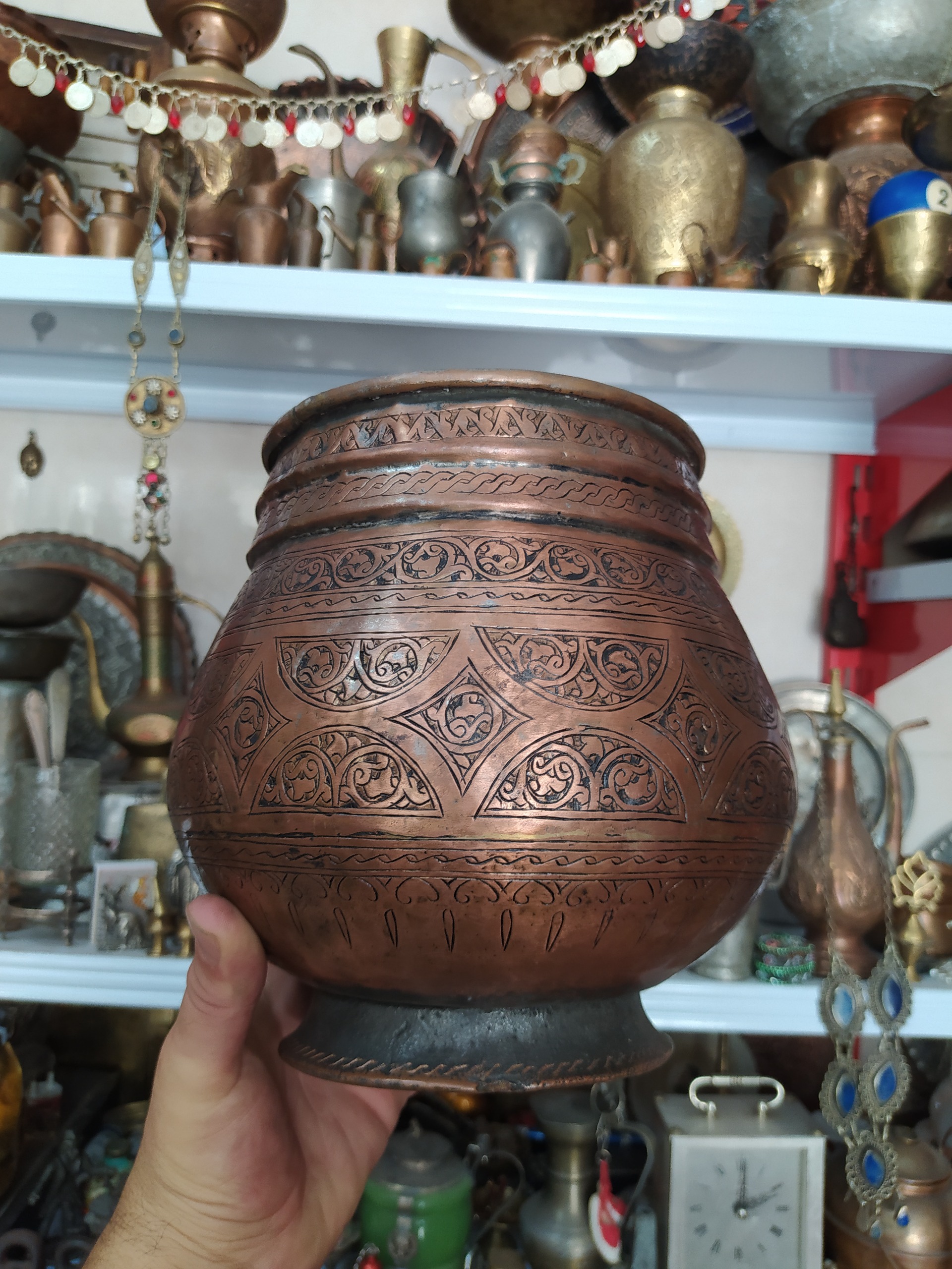 دخل یا خمره مسی قدیمی صفوی تمام قلم اسلیمی