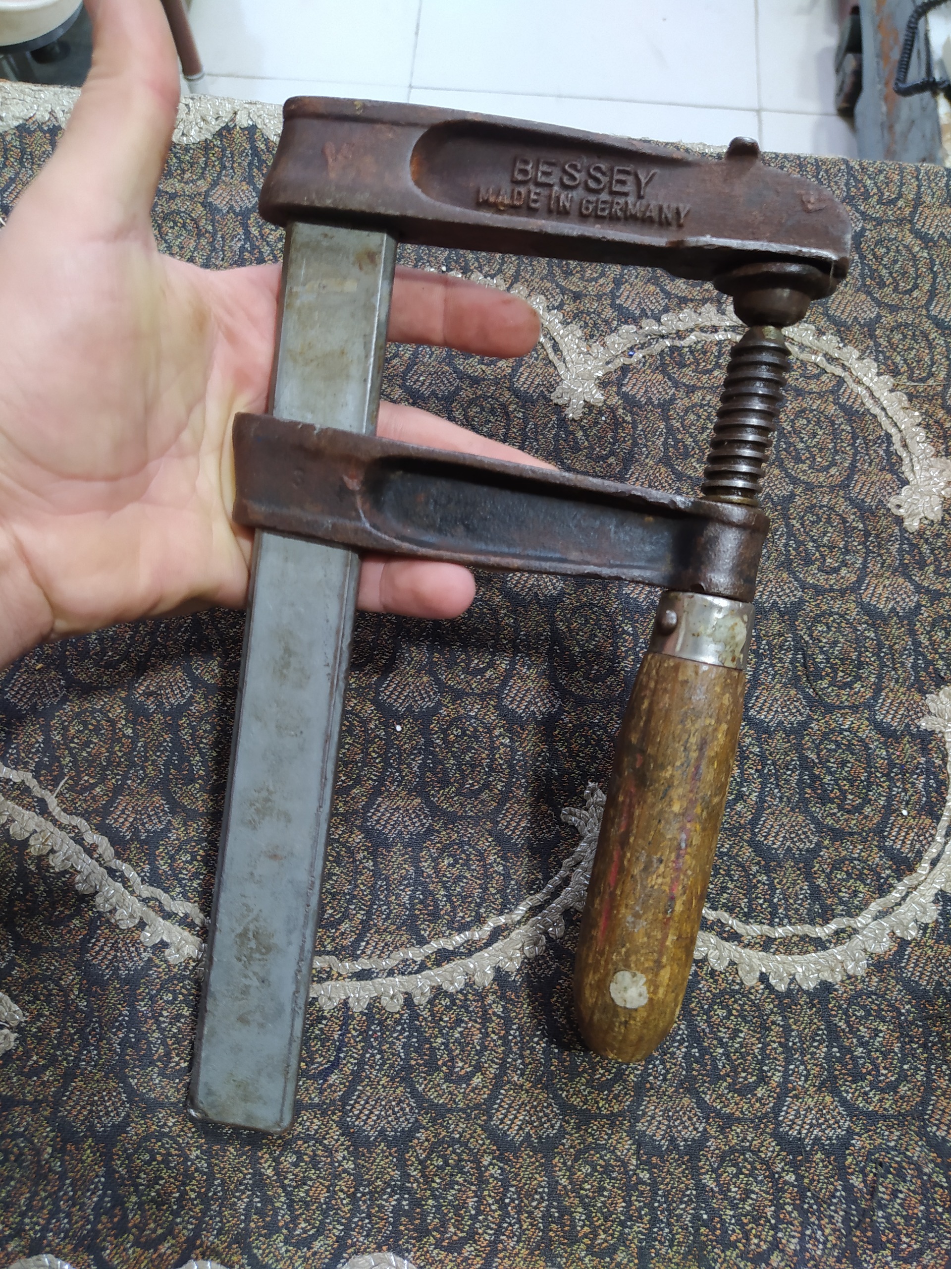 گیره نجاری قدیمی فولادی اصل آلمانی BESSEY