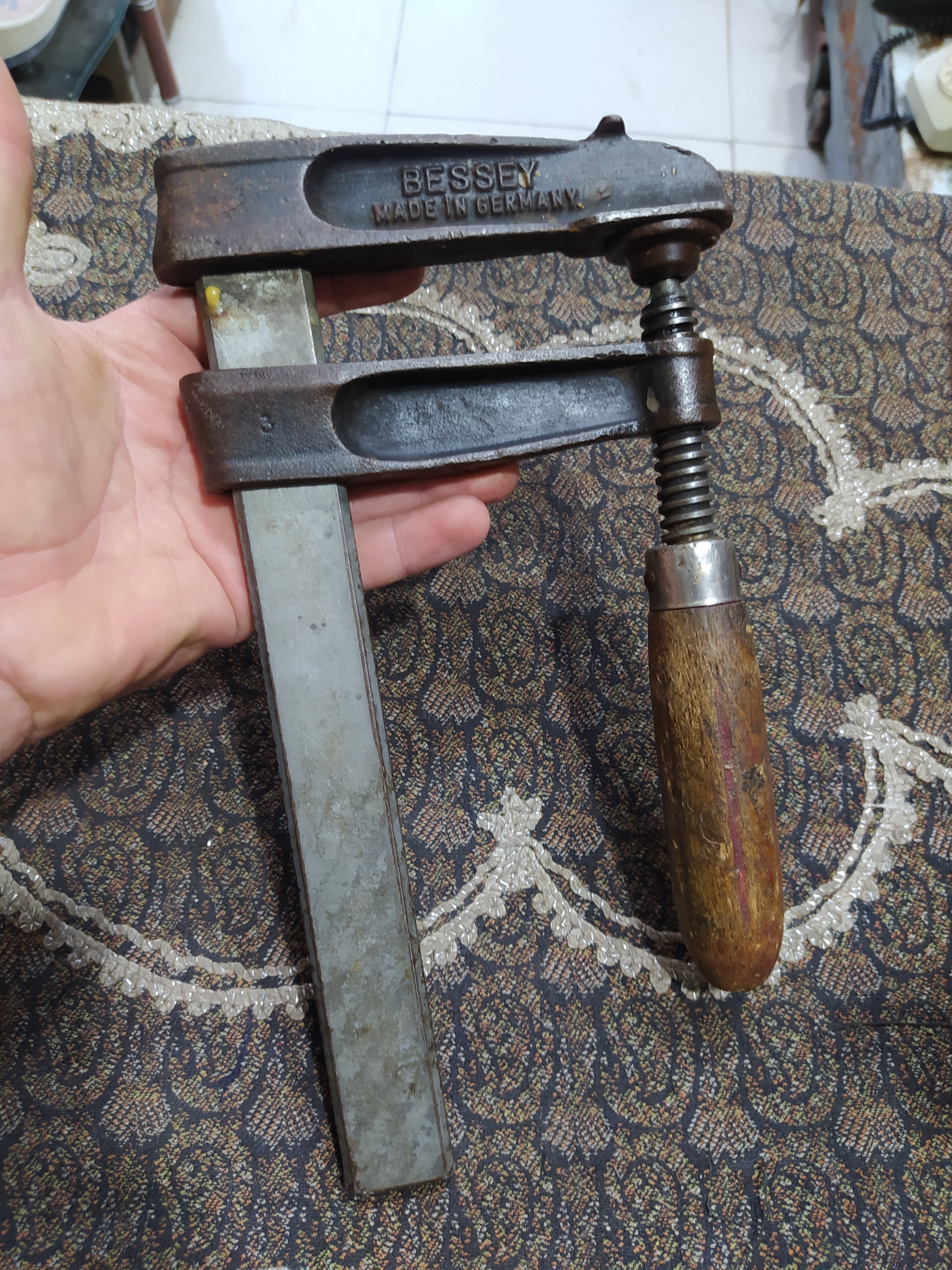 گیره نجاری قدیمی فولادی اصل آلمانی BESSEY