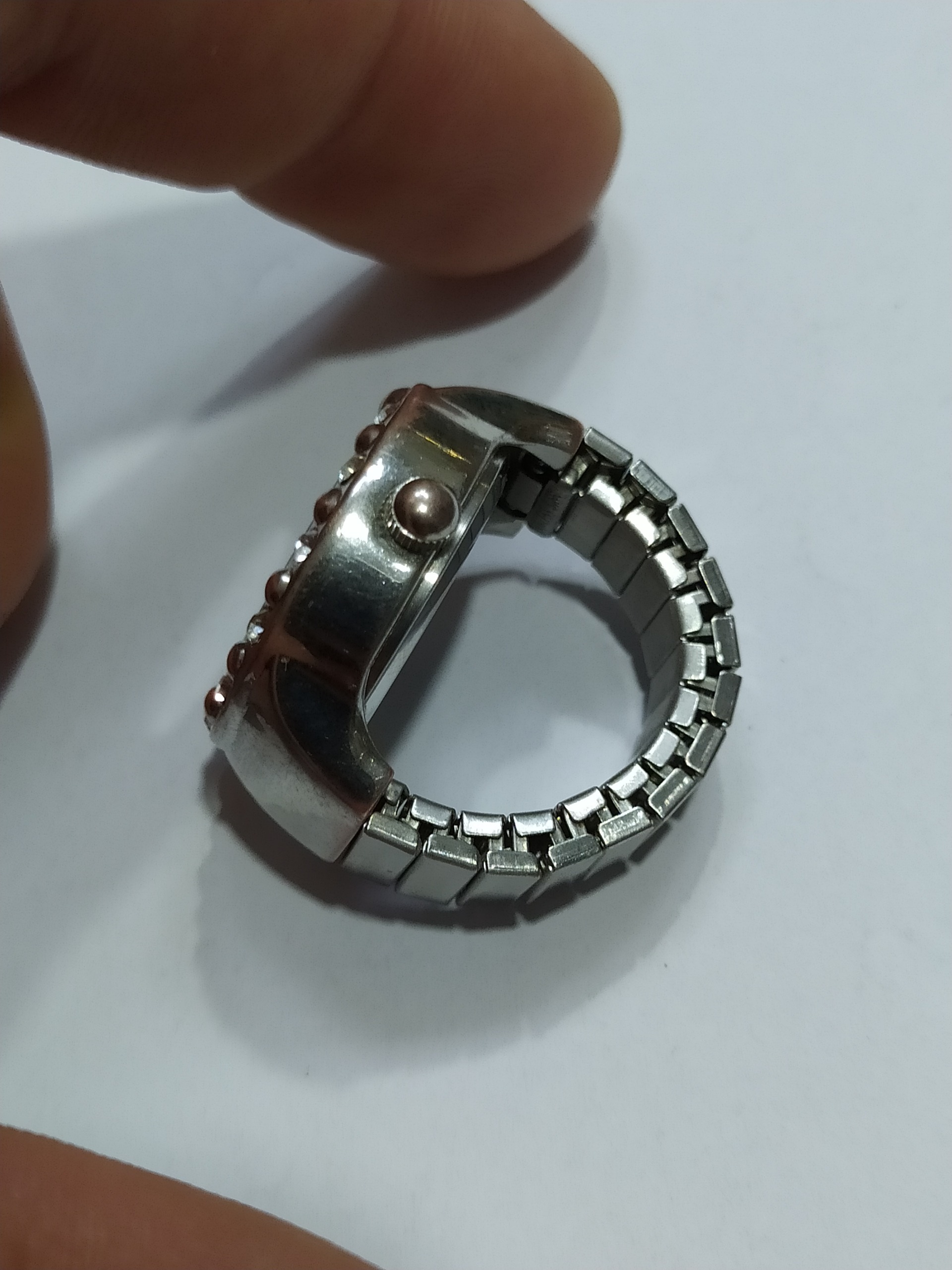 ساعت انگشتری بند کشی ژاپنی