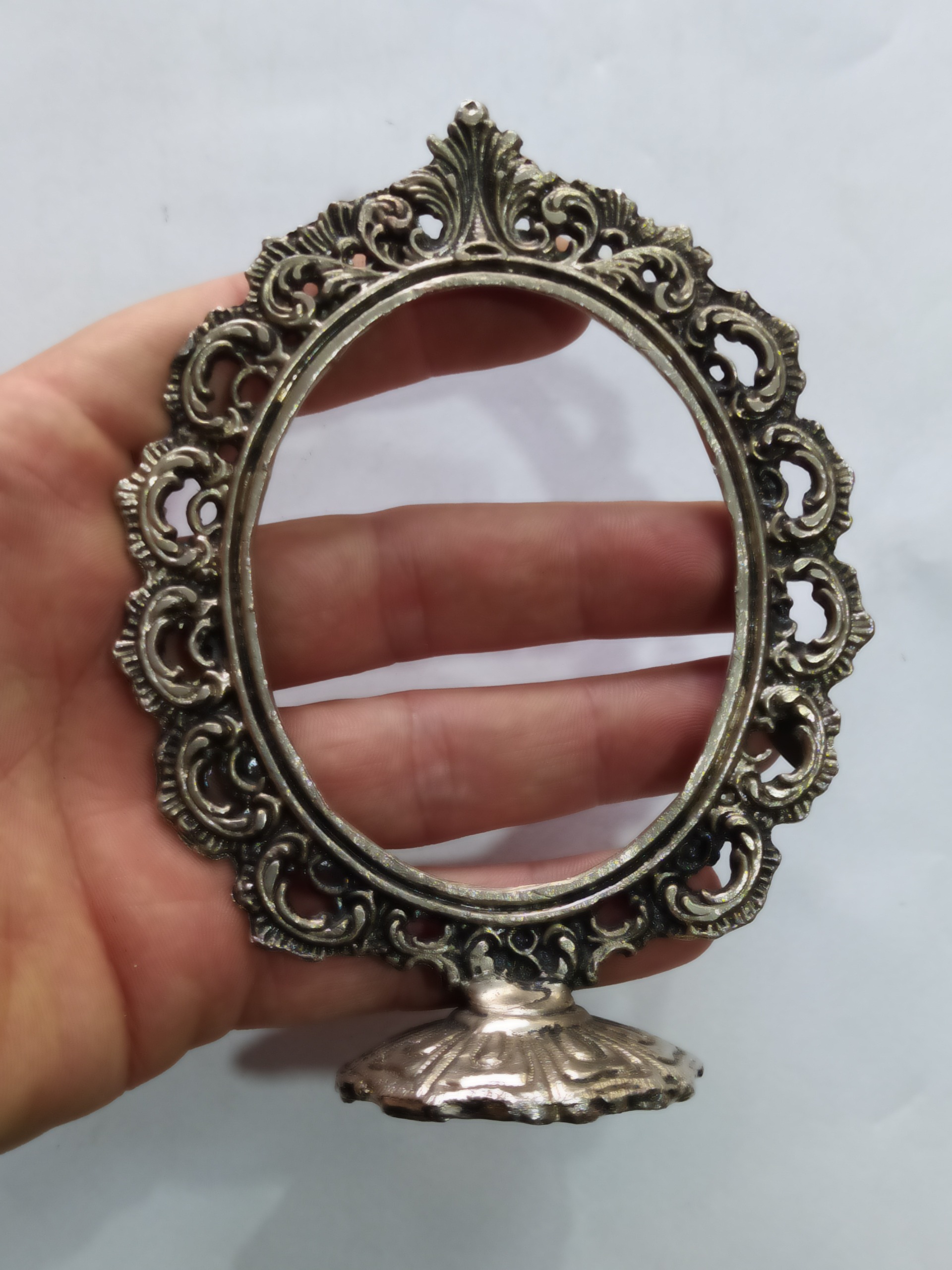 قاب عکس یا آینه قدیمی خوش فرم