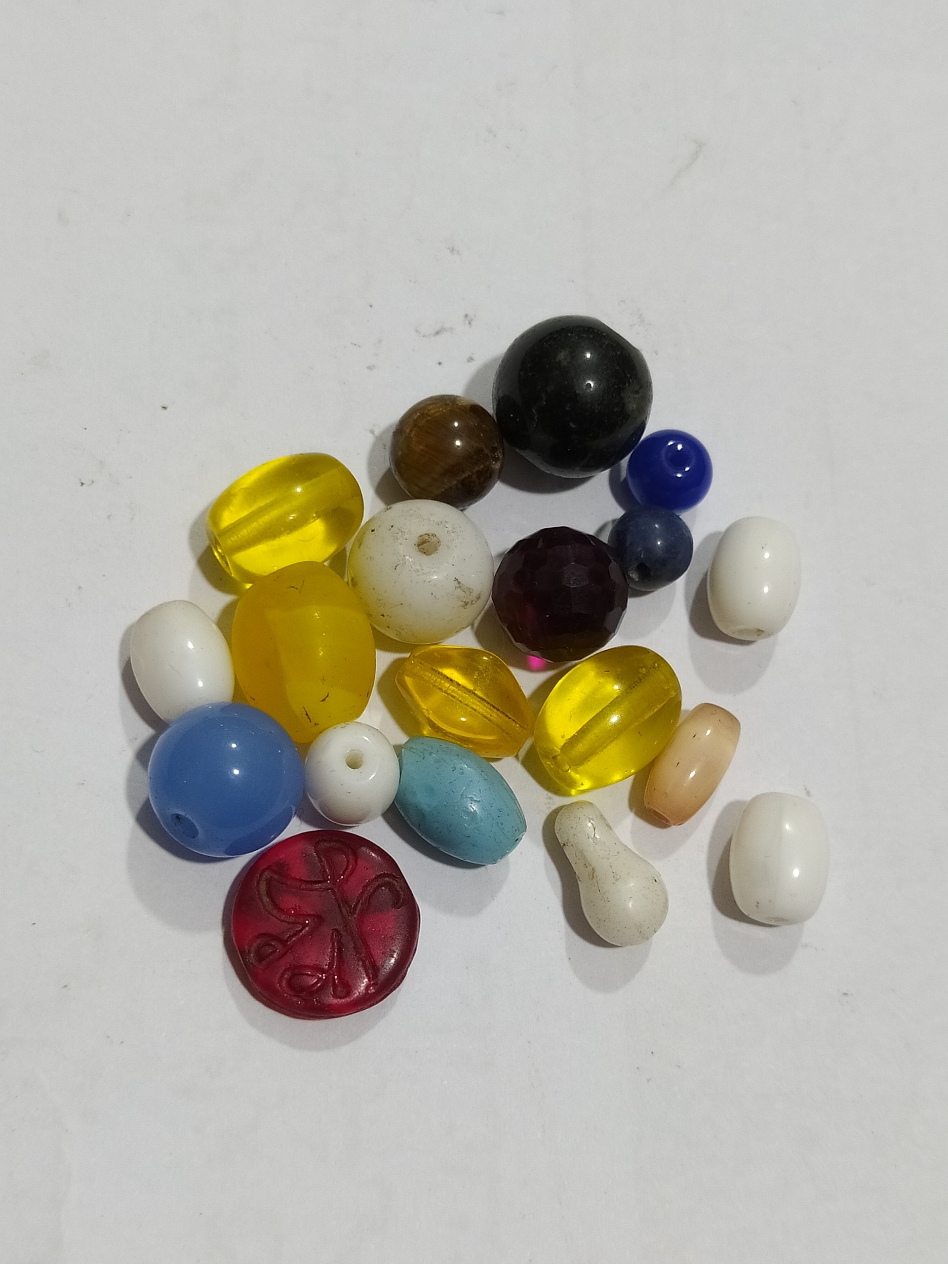 مهره های قدیمی ریز و کوچک کلکسیونی