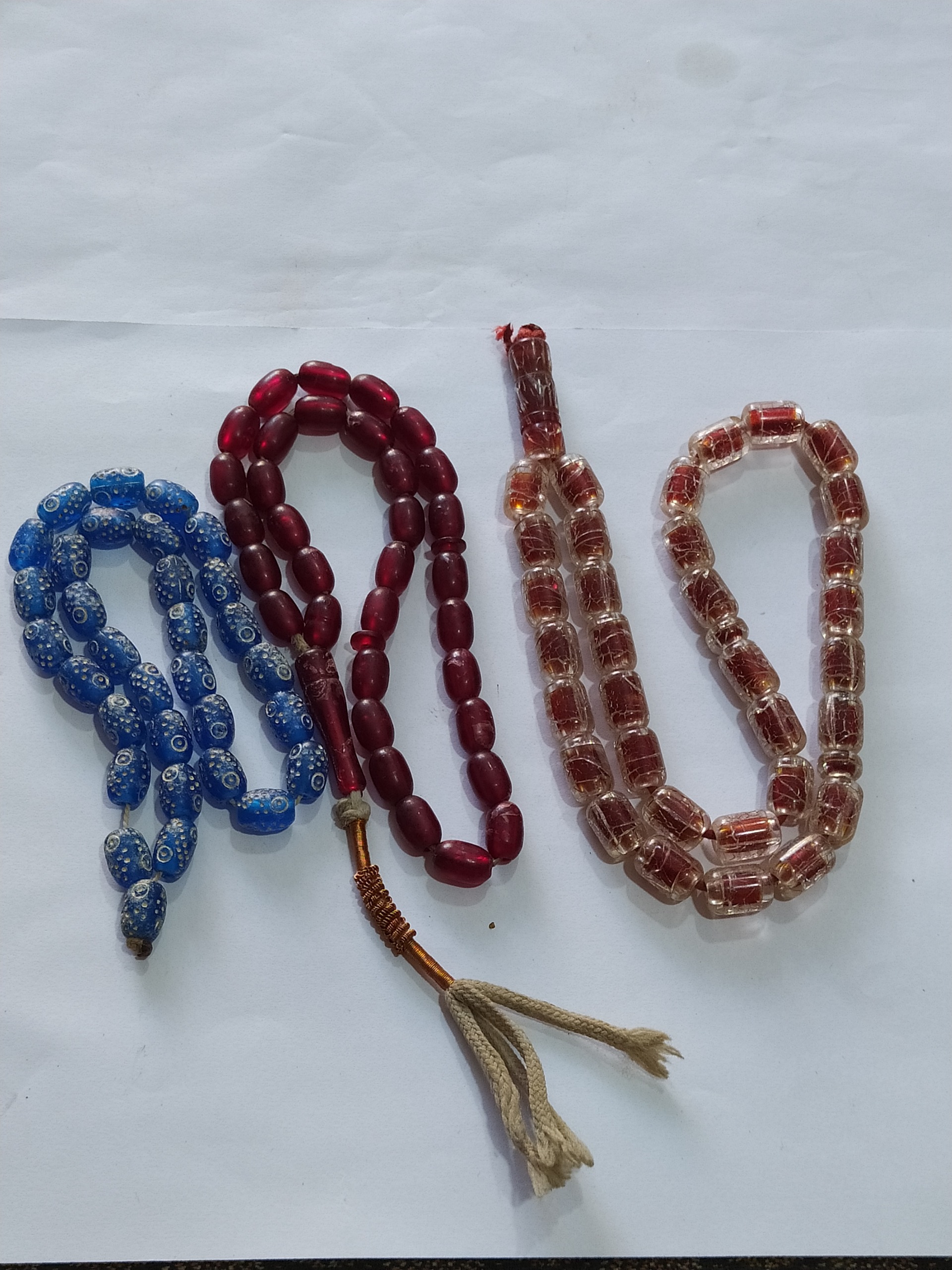 سه عدد تسبیح