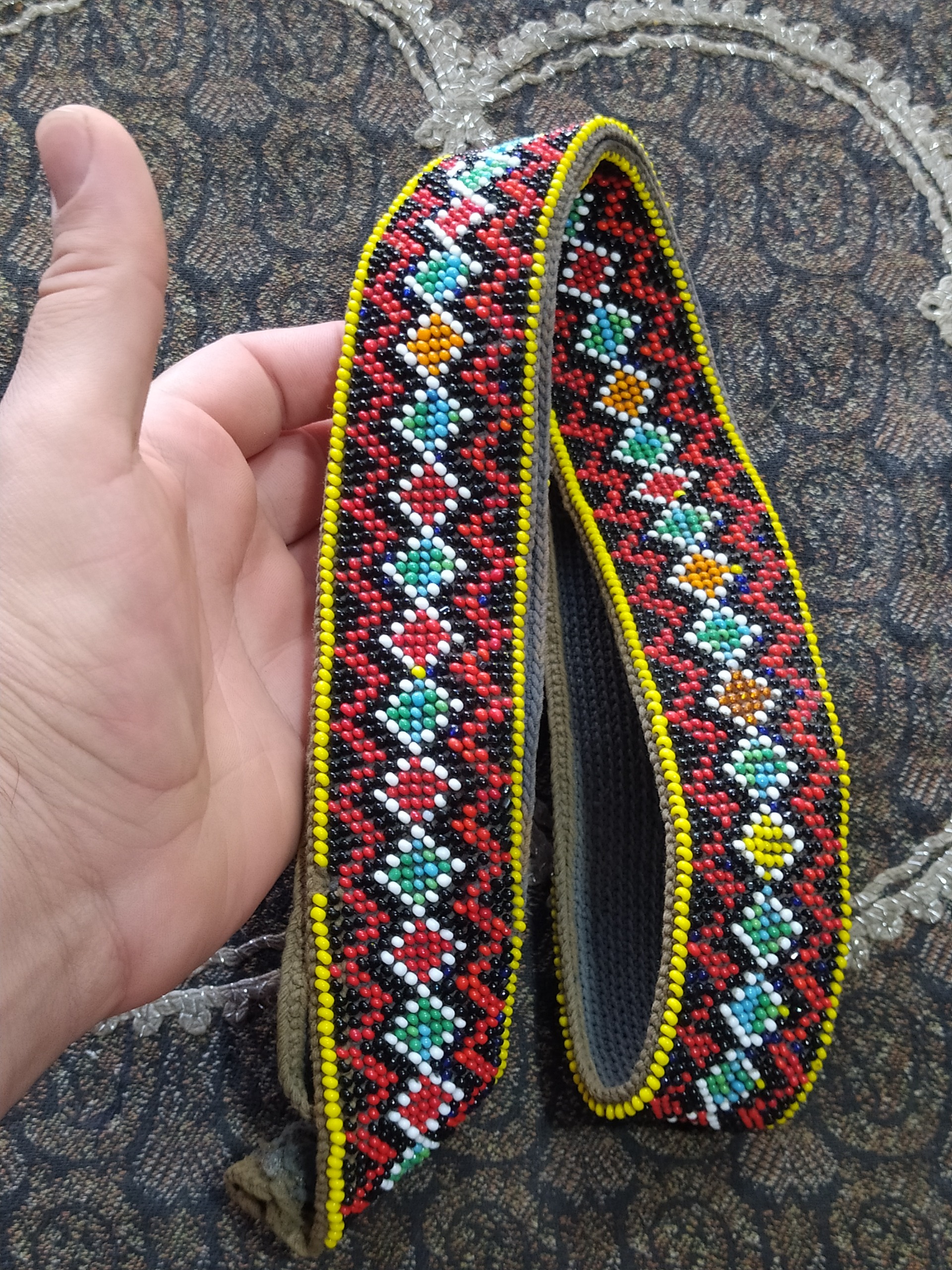 کمربند قدیمی منجوق دوزی زندانبافت