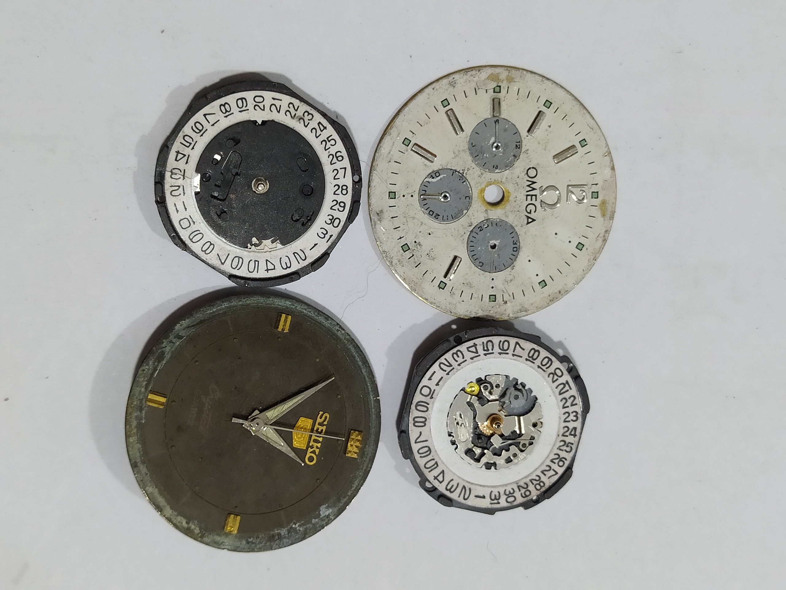 موتور و صفحه ساعت