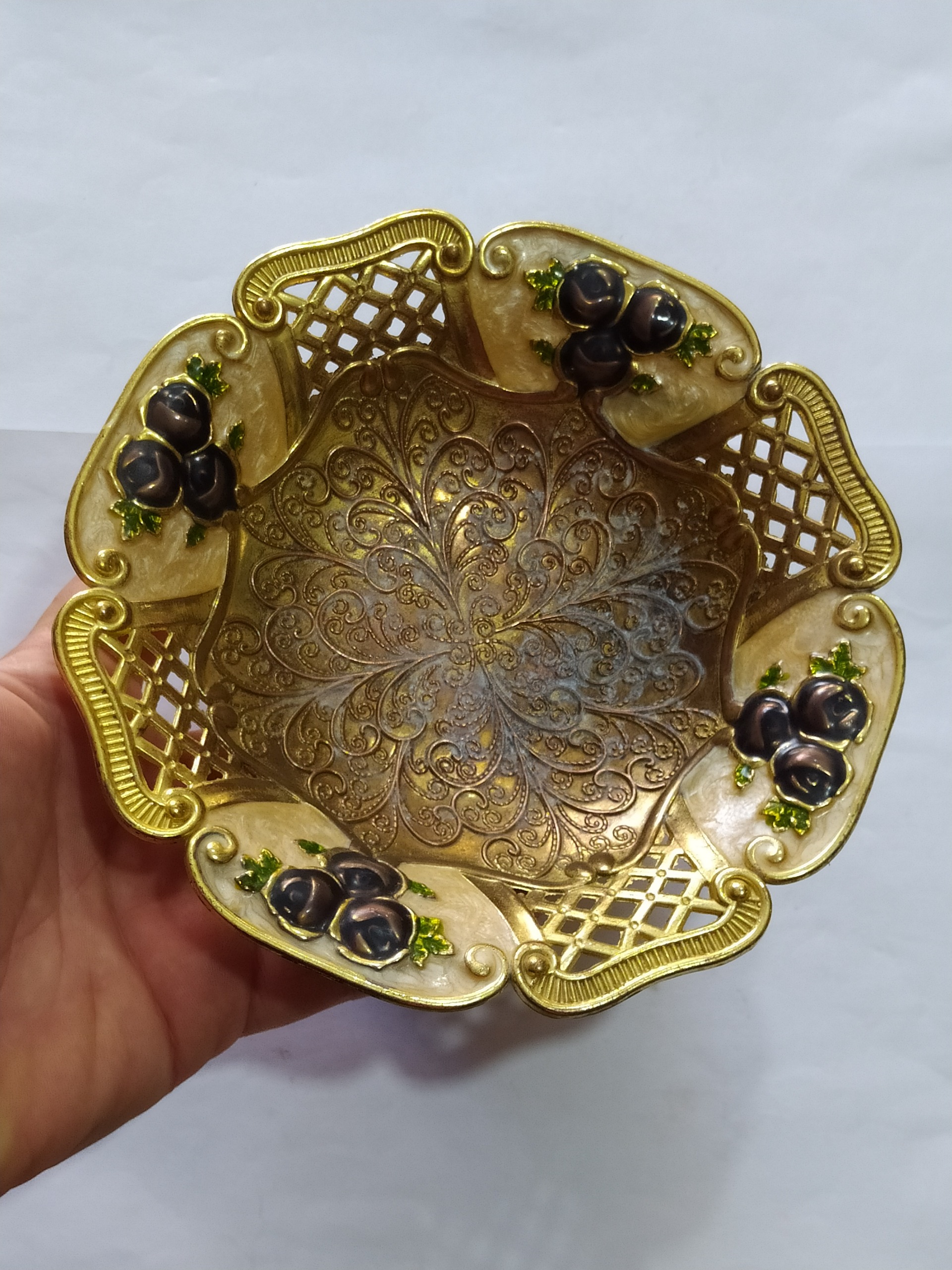 شکلات خوری بسیار زیبا خارجی