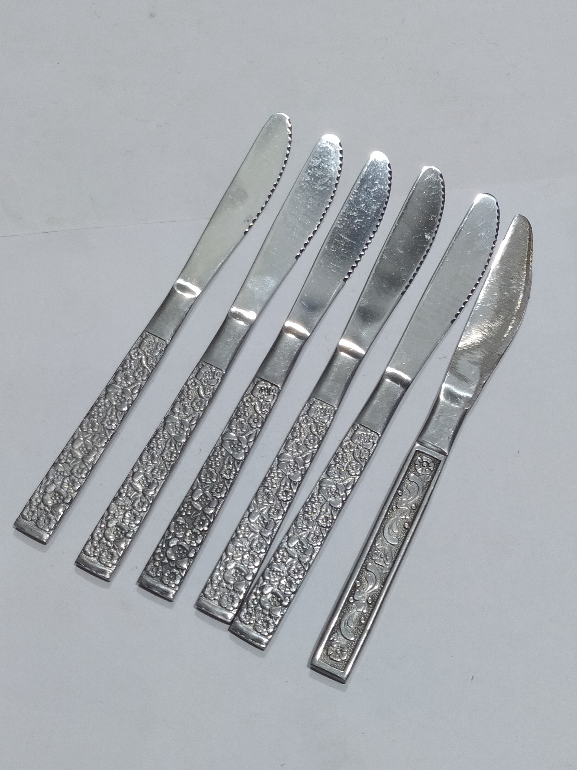 شش عدد کارد قدیمی