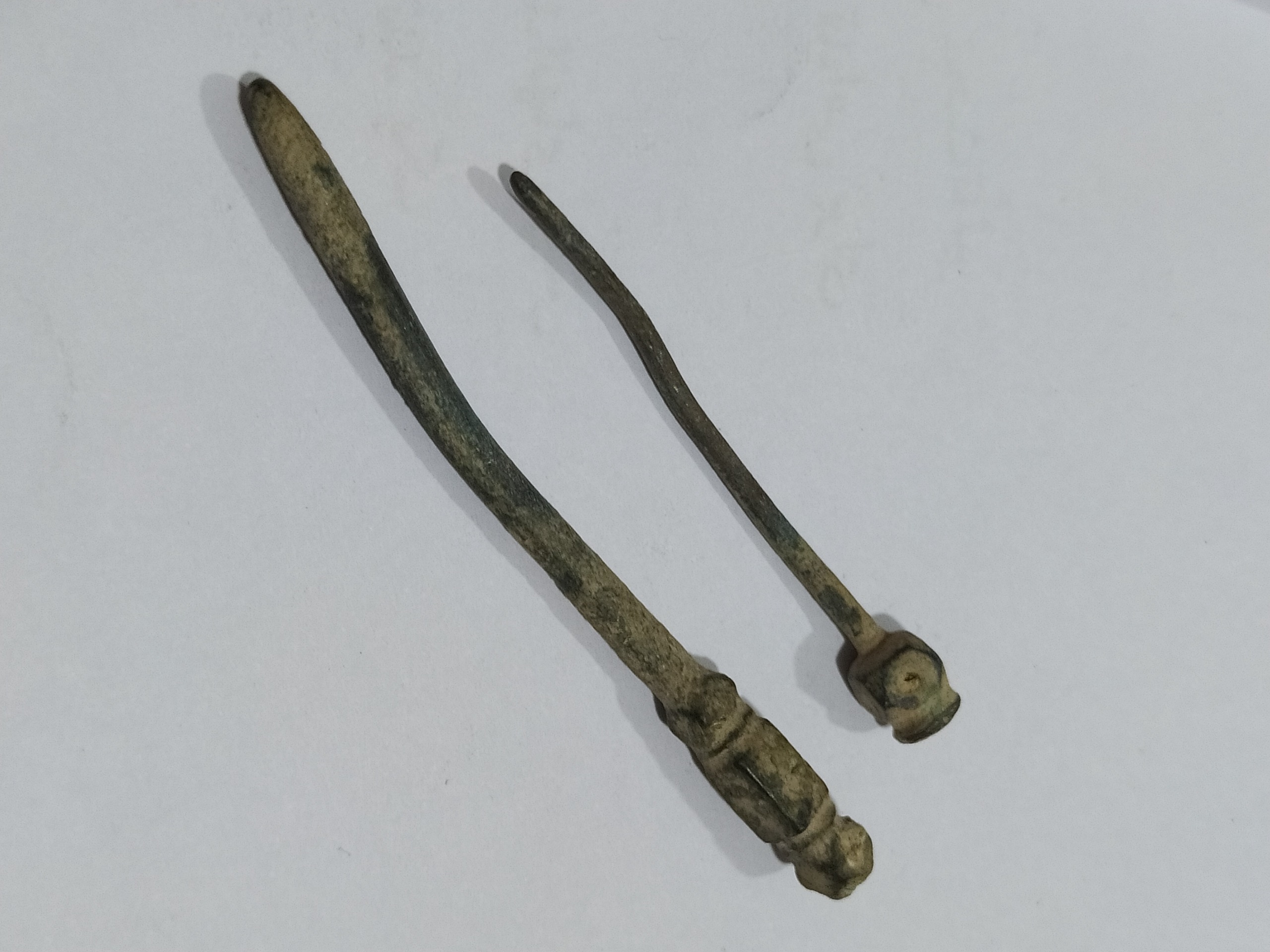 دو عدد سوزن یا میغ قدیمی کهنه اصالت دار