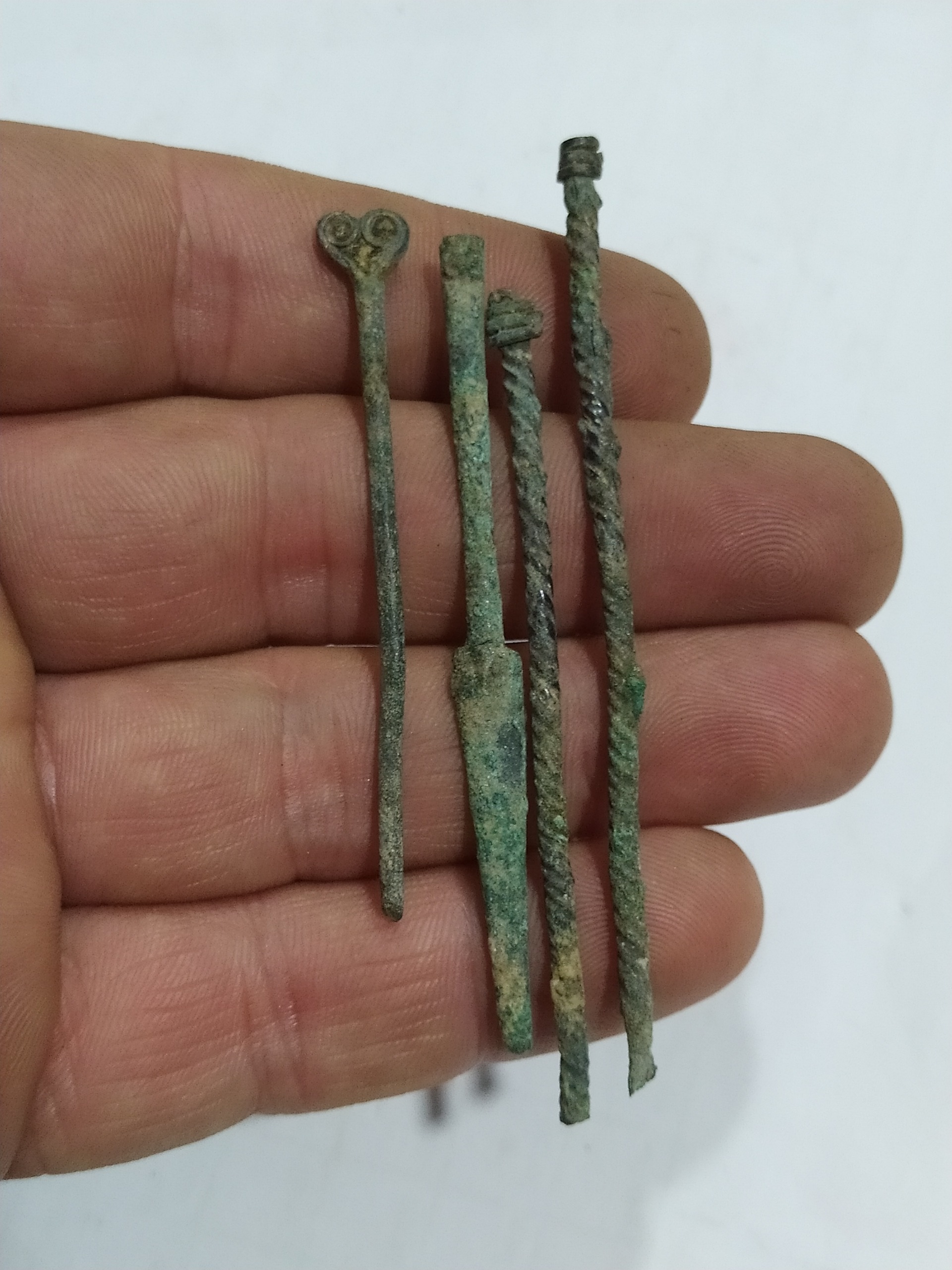 سوزن یا میل های قدیمی کهنه