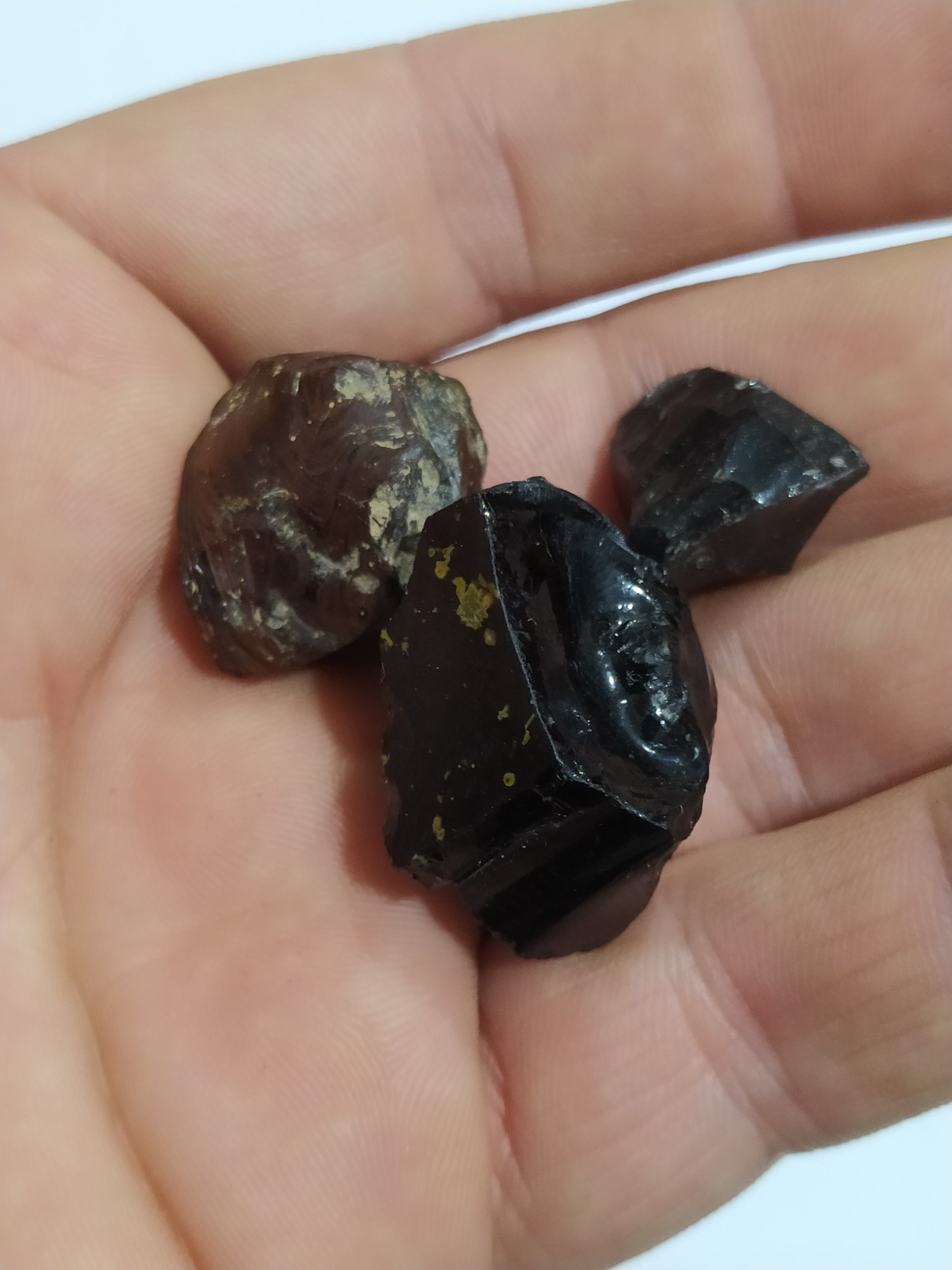 سه قطعه سنگ کوچک کلکسیونی