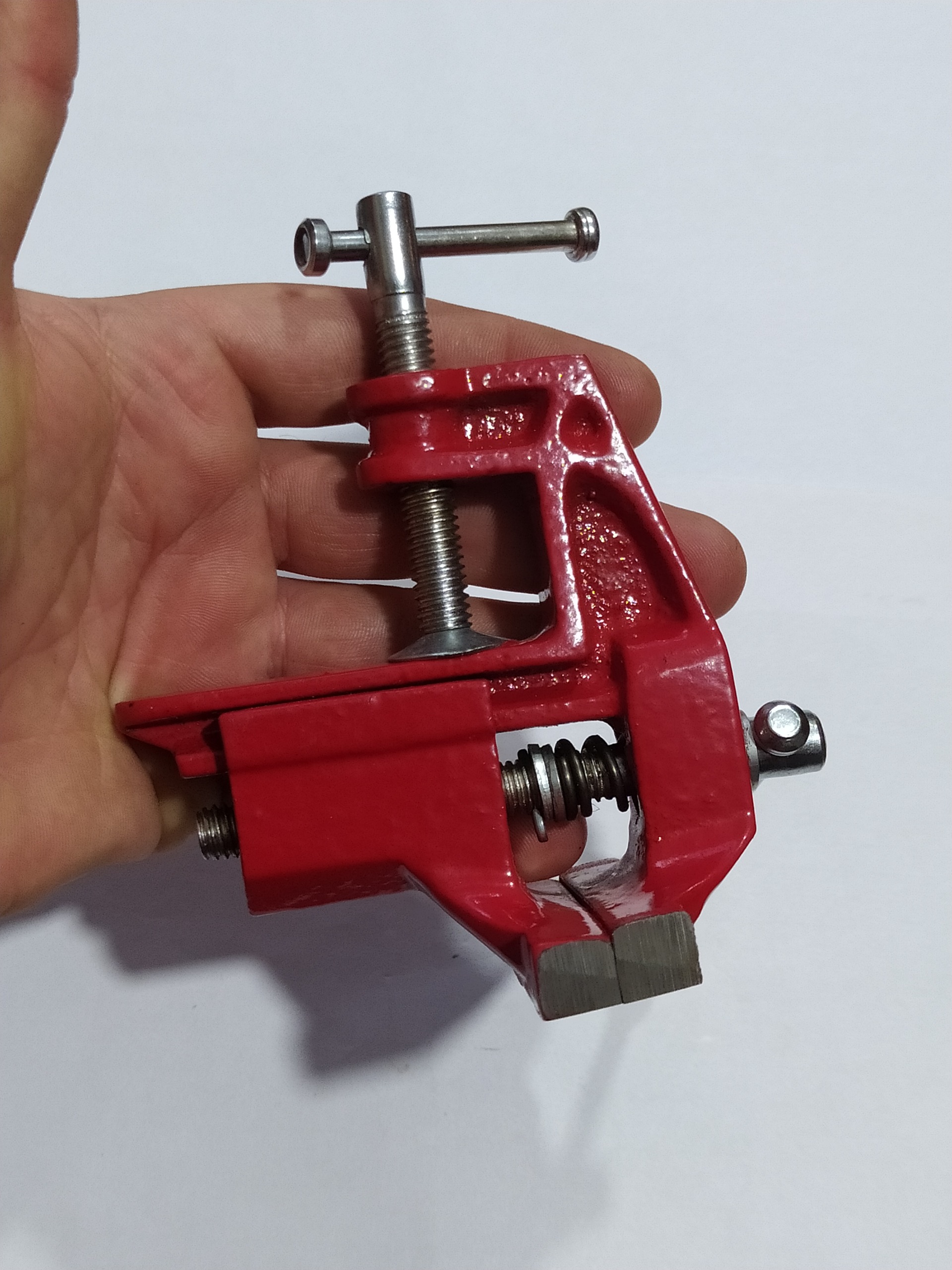 گیره رومیزی در حد نو سالم کاربردی