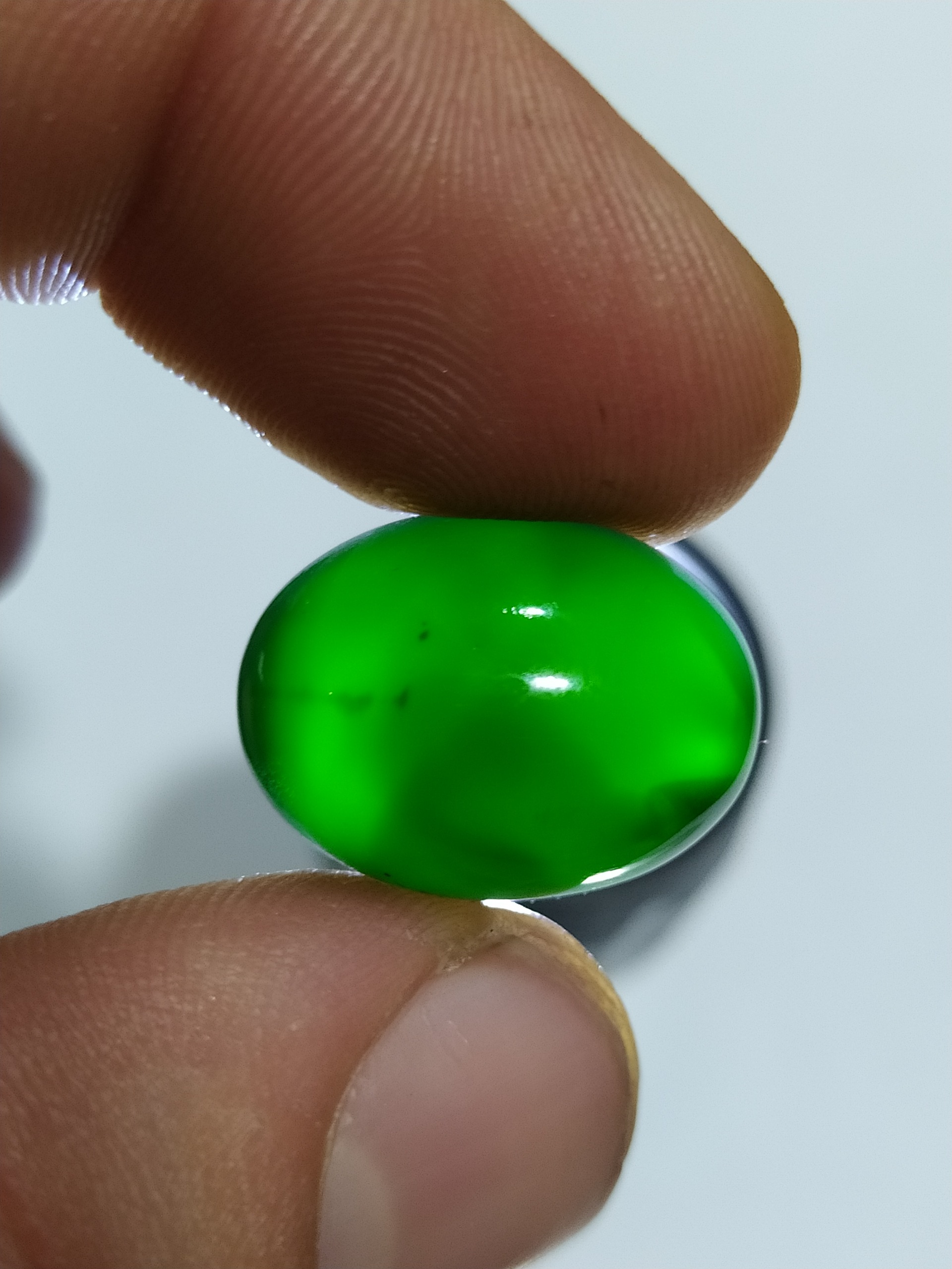 نگین عقیق سبر معدنی آبدار اصل معدنی