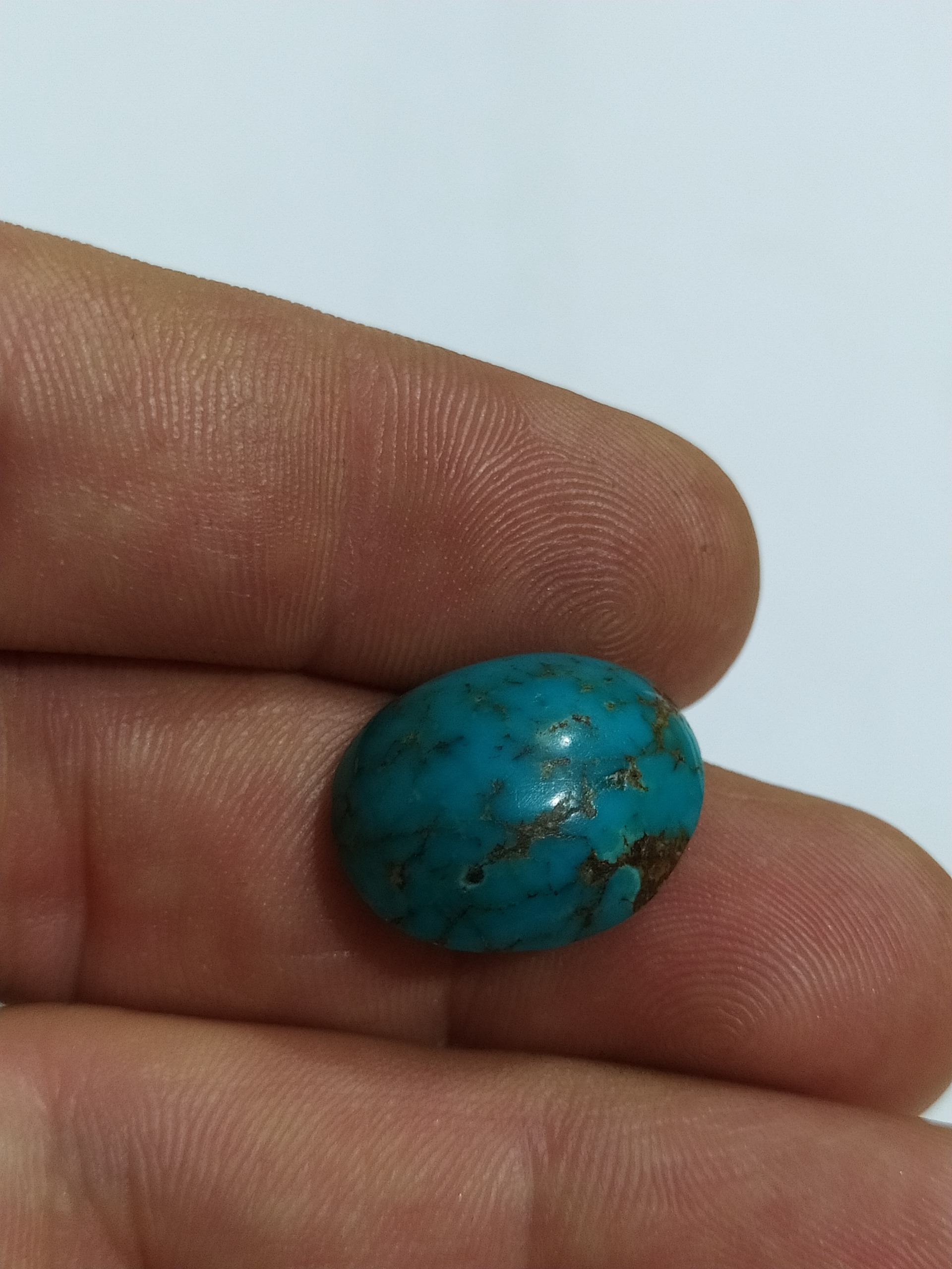 نگین فیروزه نیشابور اصل معدنی رگه دار زنده