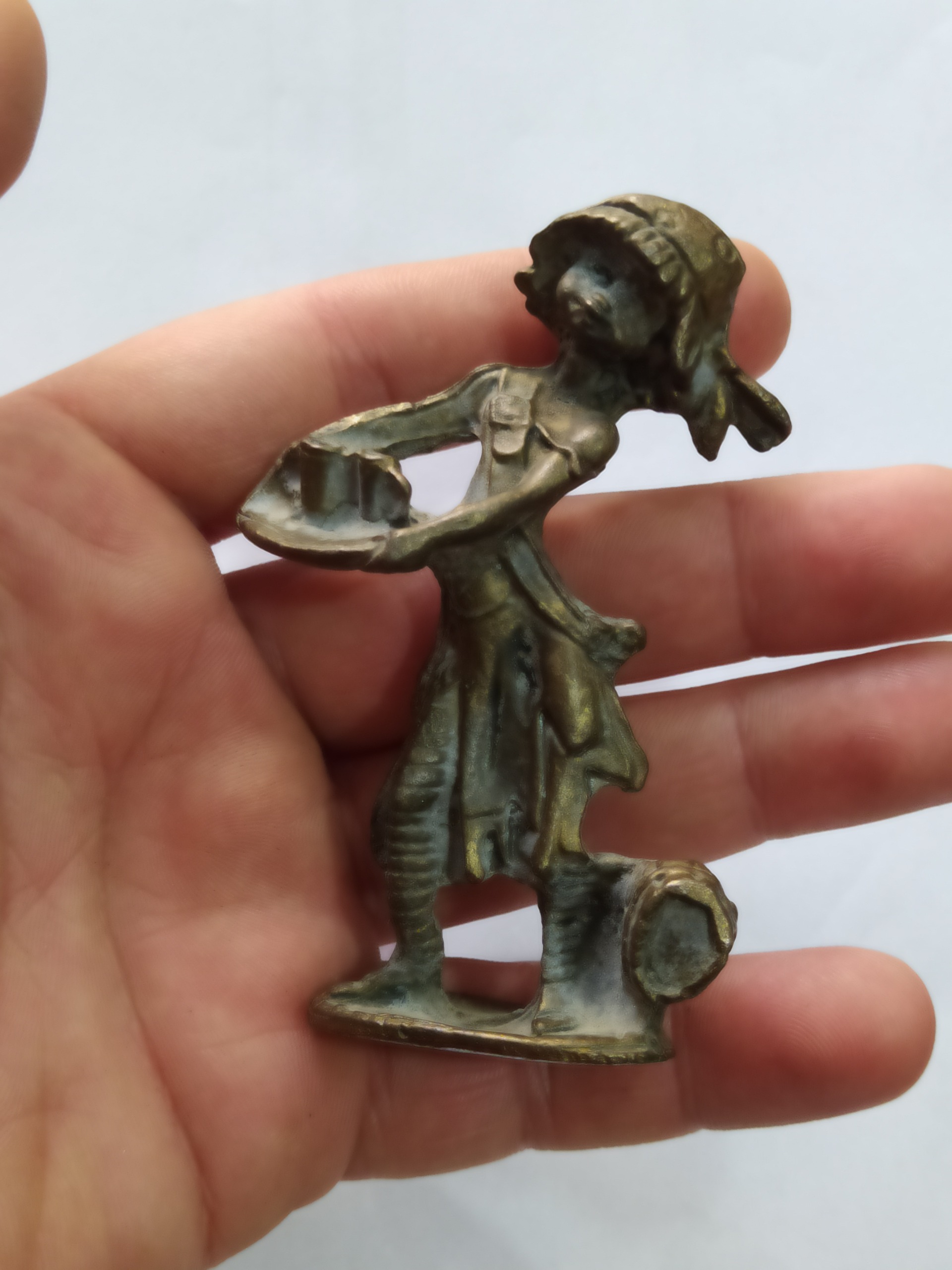 مجسمه قدیمی اروپایی