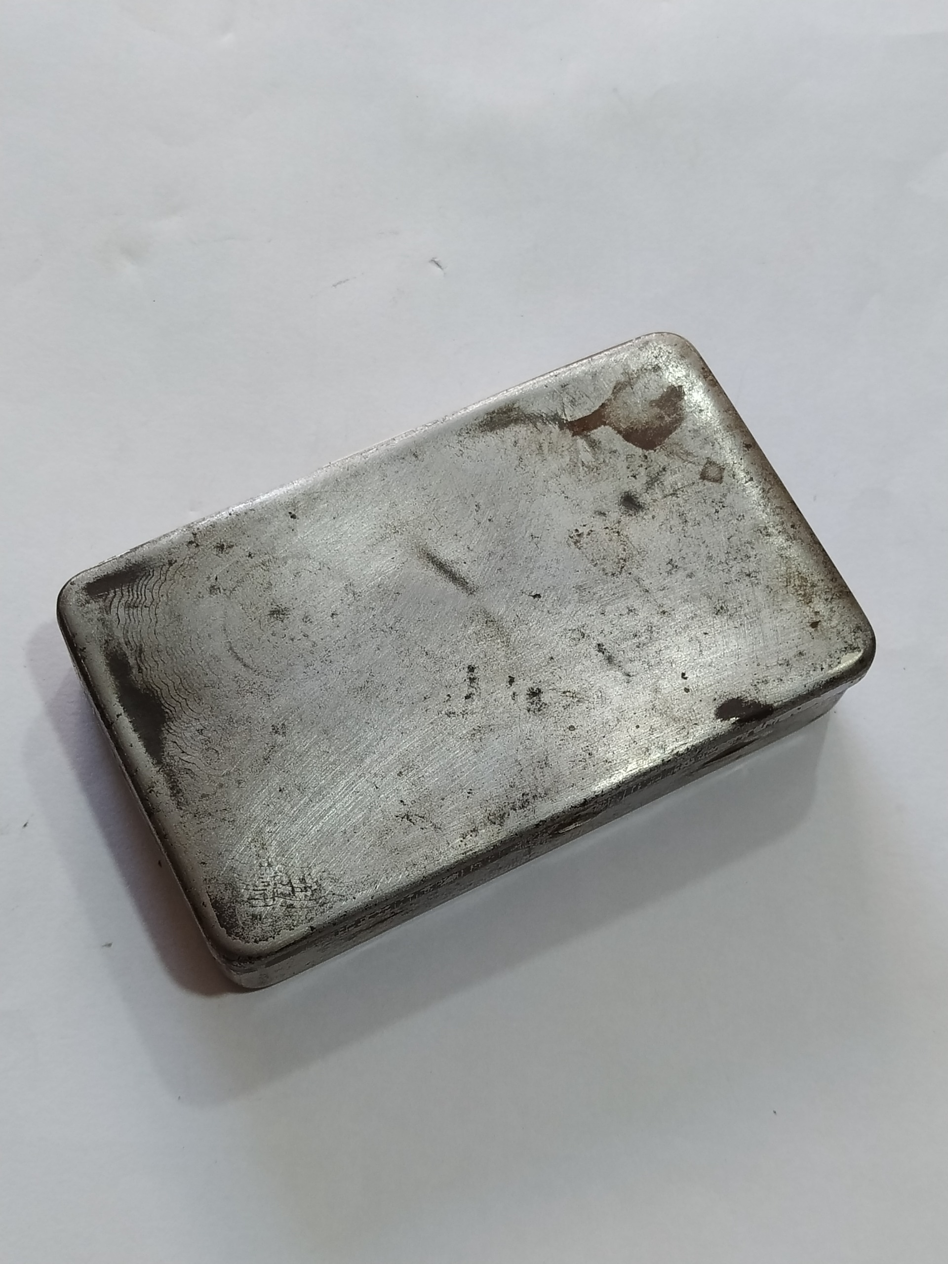 قوطی توتون قدیمی آلمانی