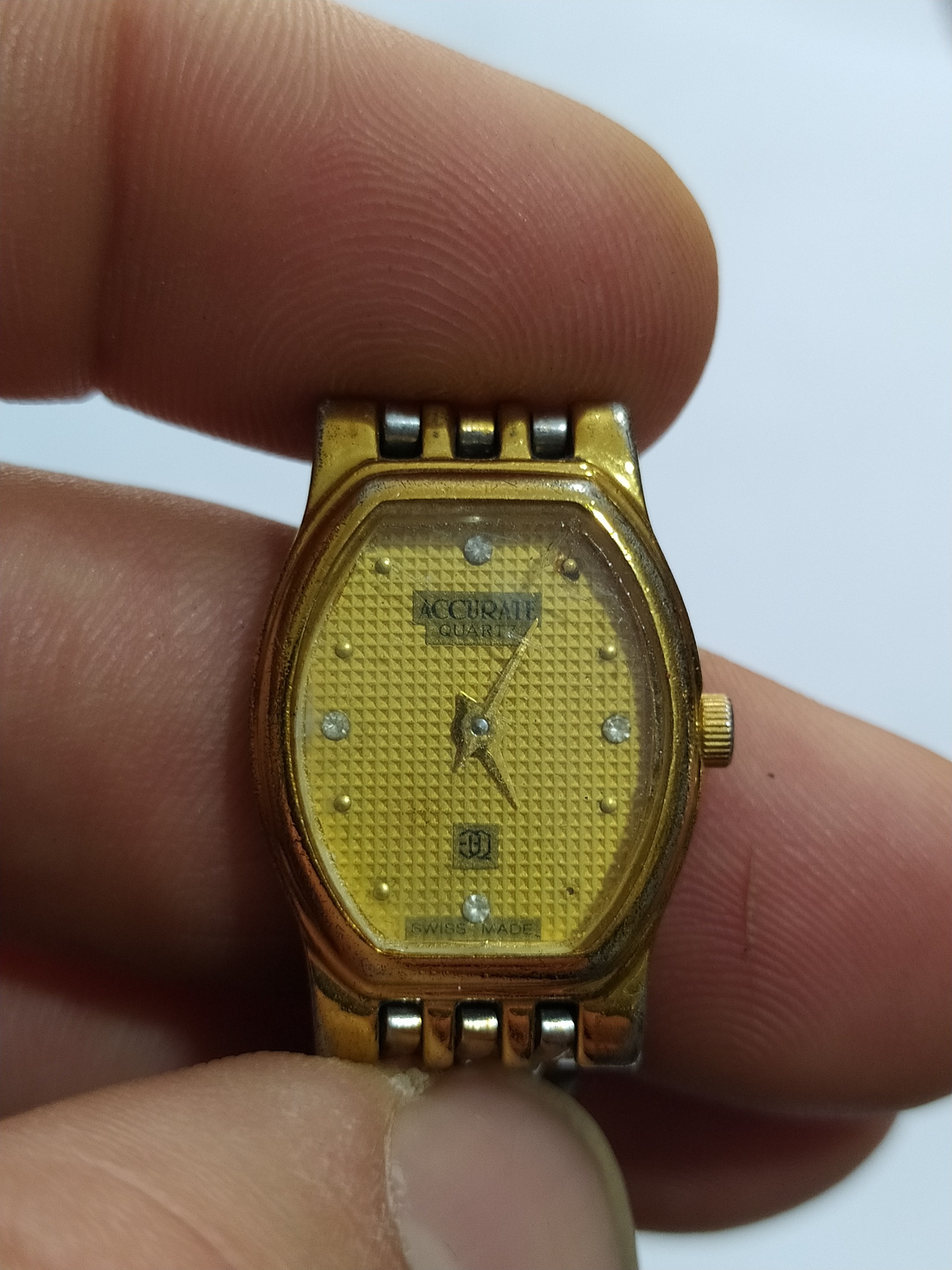 ساعت مچی قدیمی زنانه اصل سوئیسی اکیوریت ACCURATE