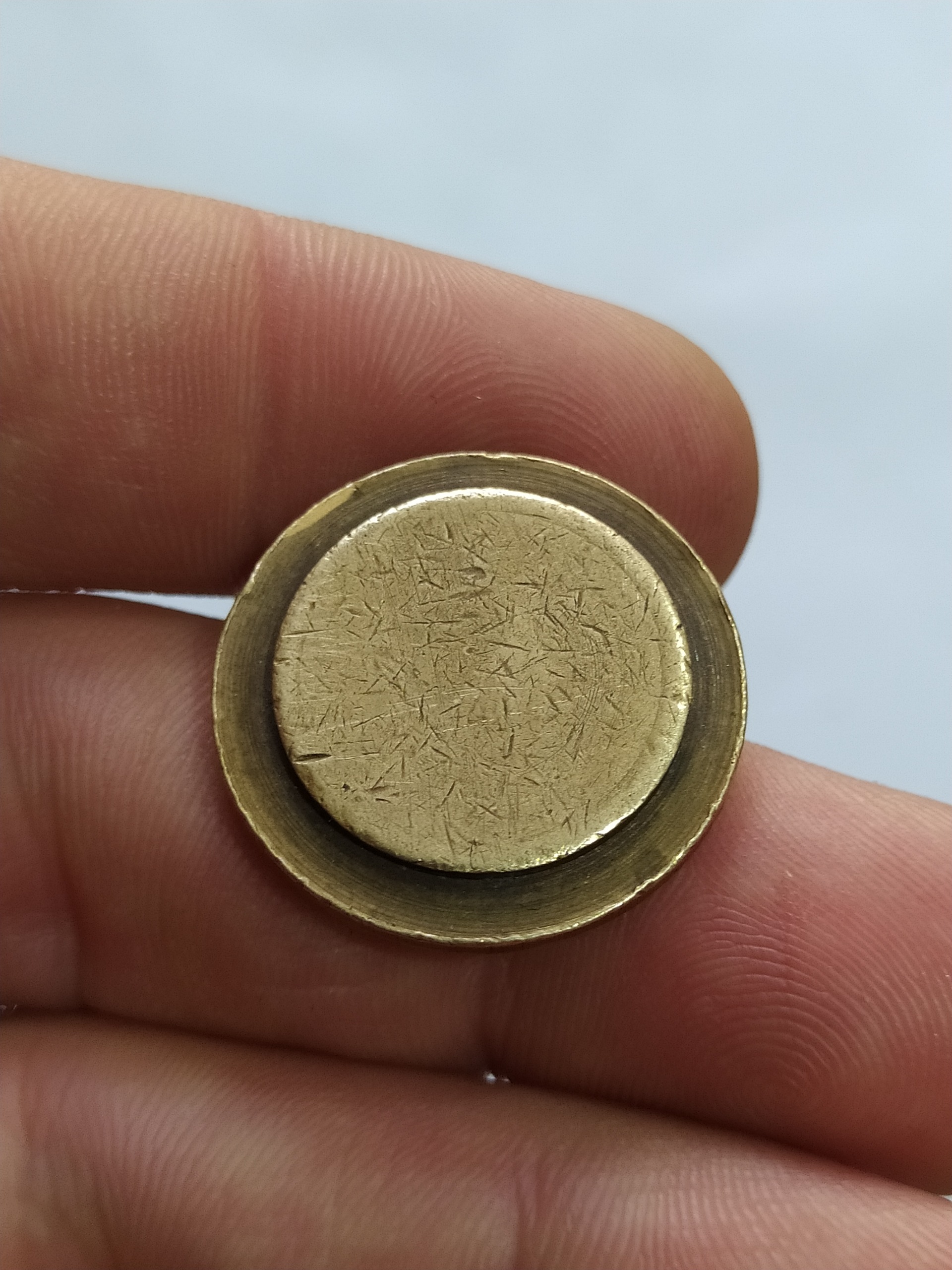 وزنه برنجی قدیمی مدل خاص کمیاب