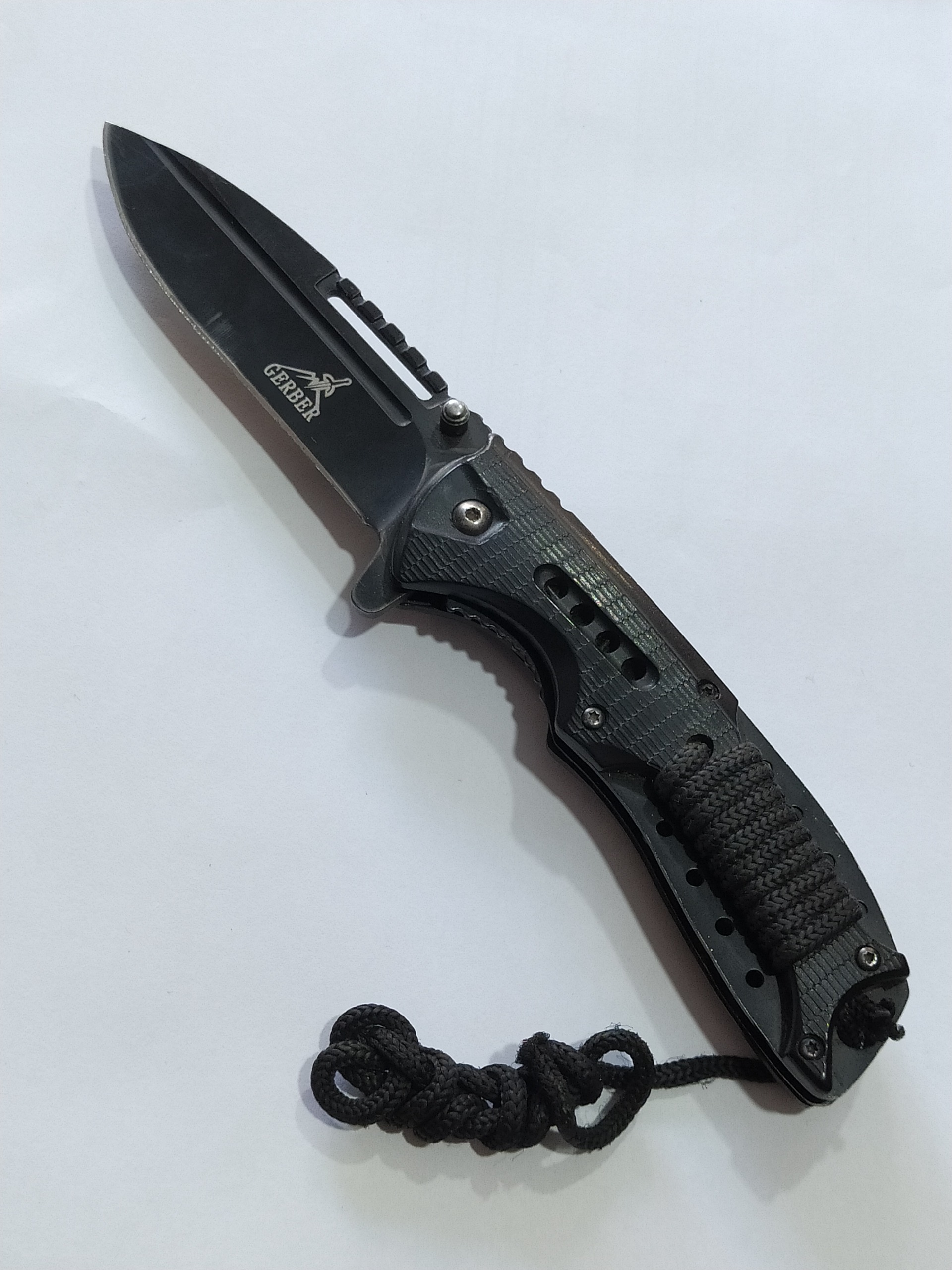 چاقو شکاری بسیار خودشت برند GERBER