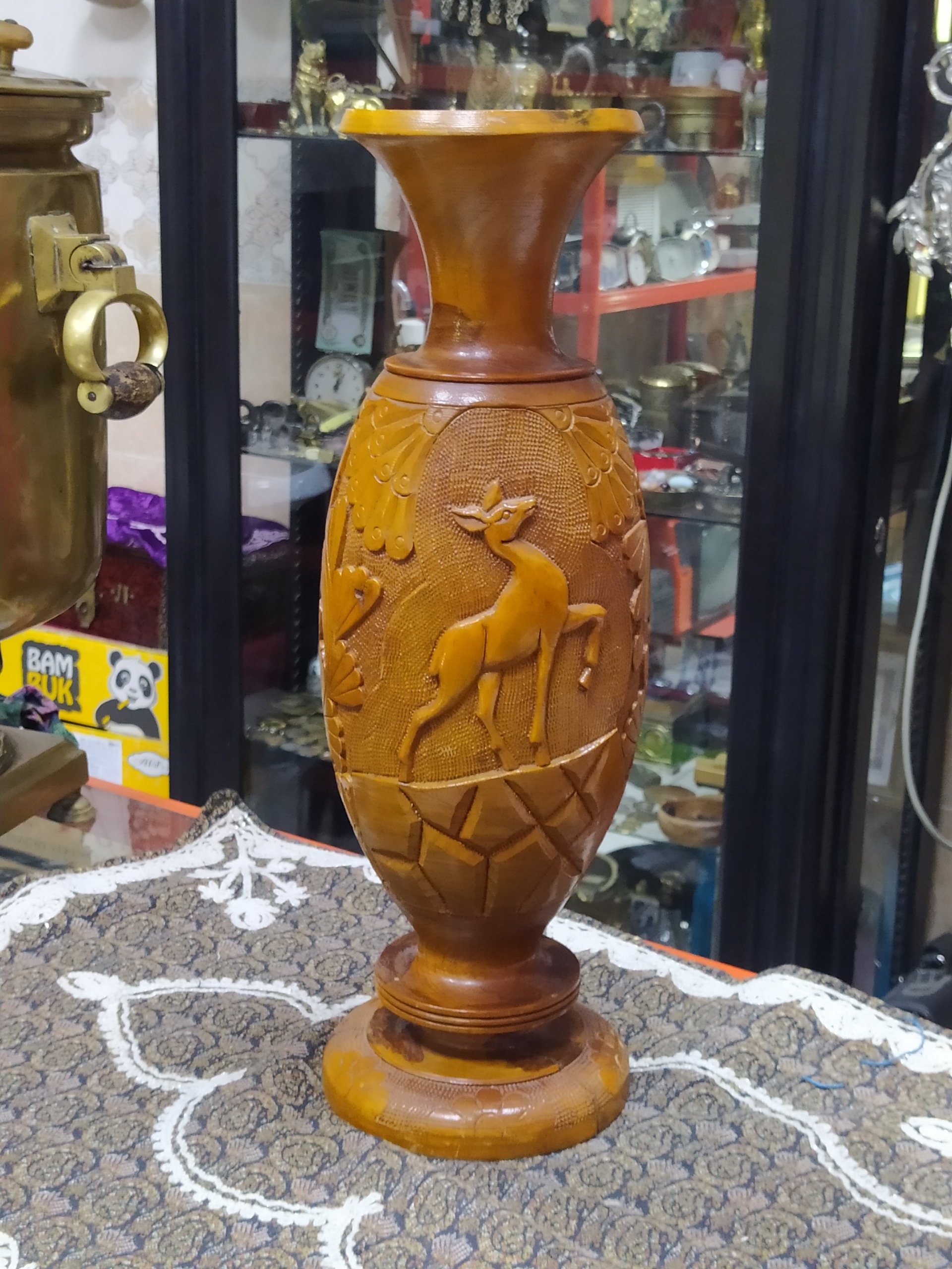 گلدان چوبی قدیمی بزرگ کنده کاری تمام هنر دست