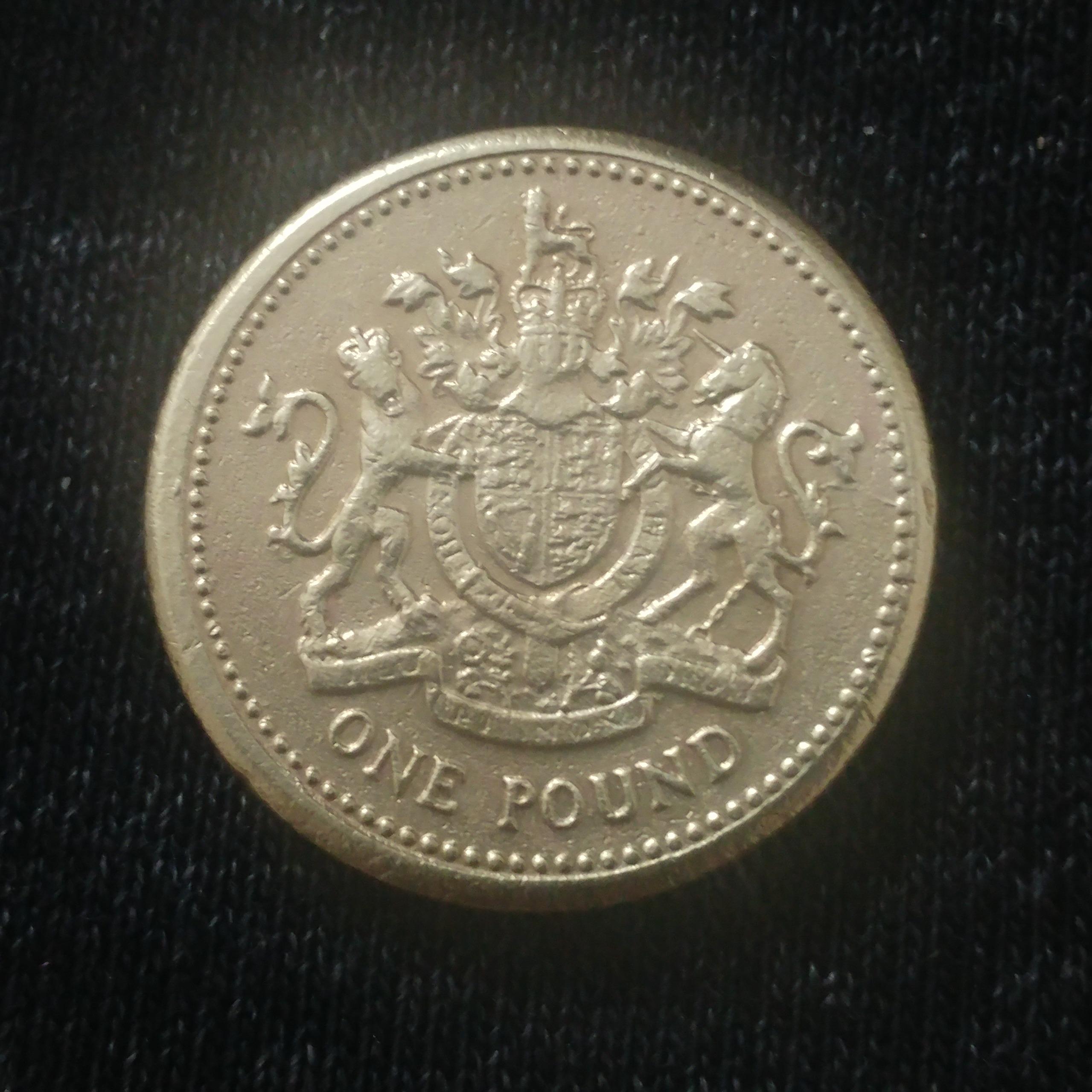 سکه پوند ملکه 1983