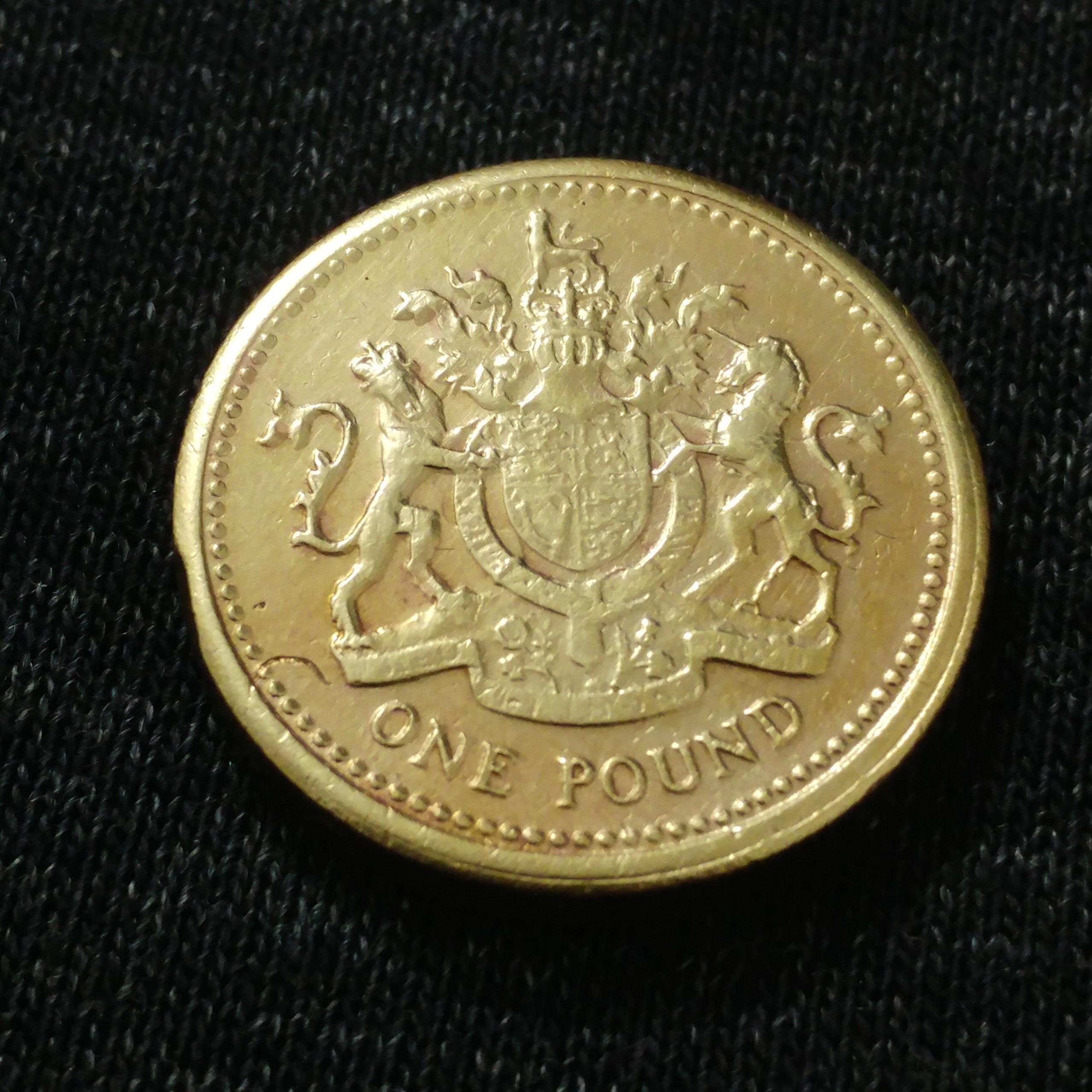 سکه پوند بریتانیا 1983