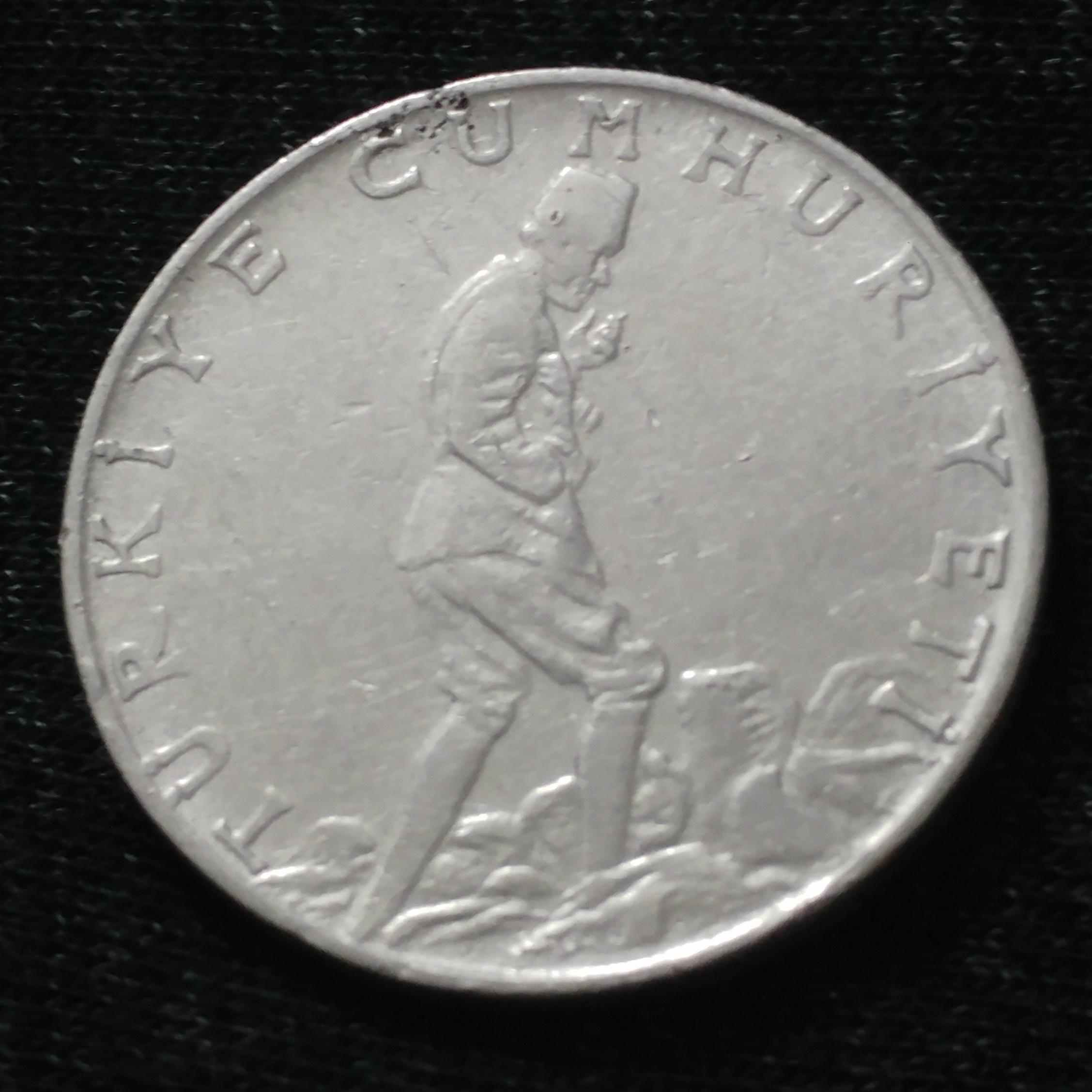 سکه بزرگ 2.5 لیر ترکیه قدیم 1966