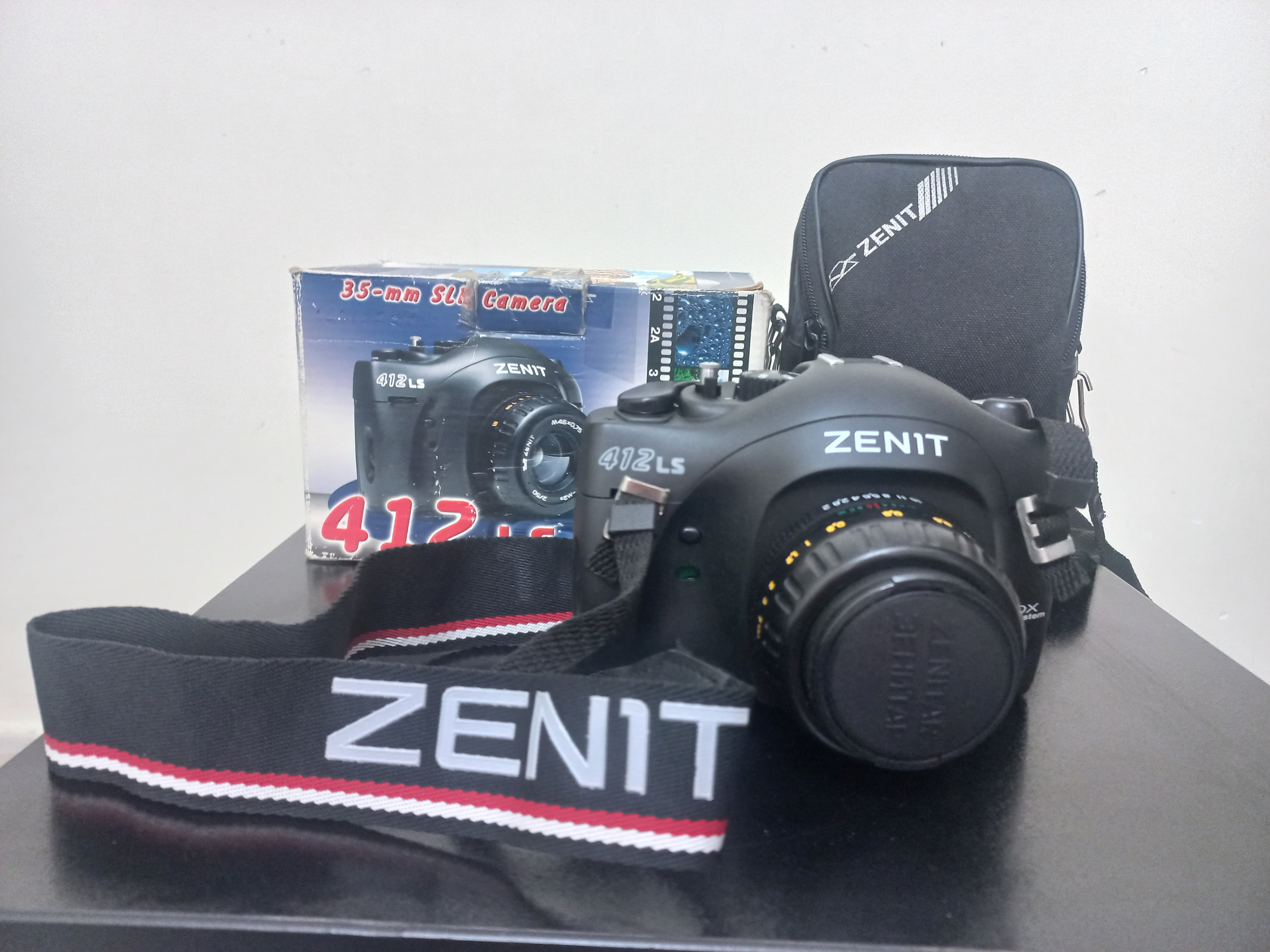 دوربین عکاسی آنالوگ zenit 412LS